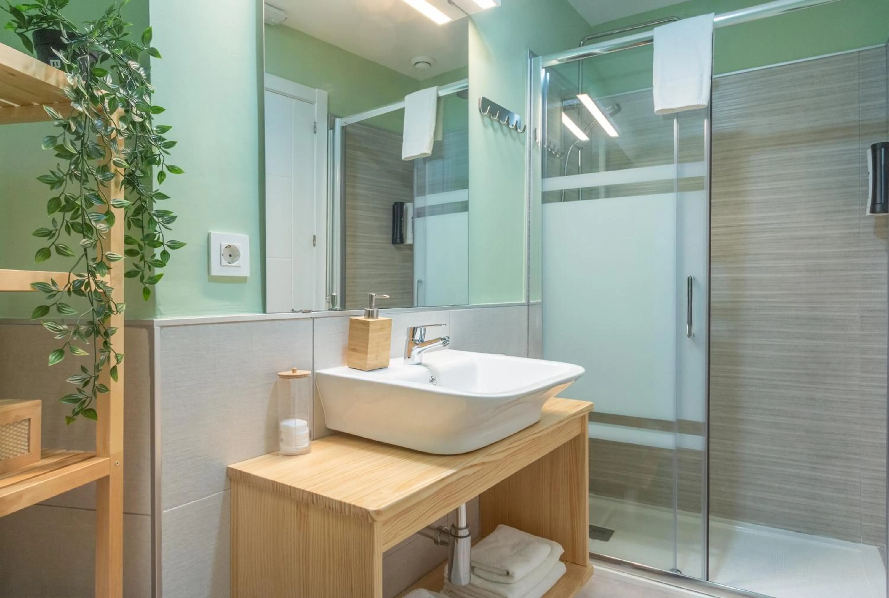 Bathroom in Apartamentos Plaza Mayor 35