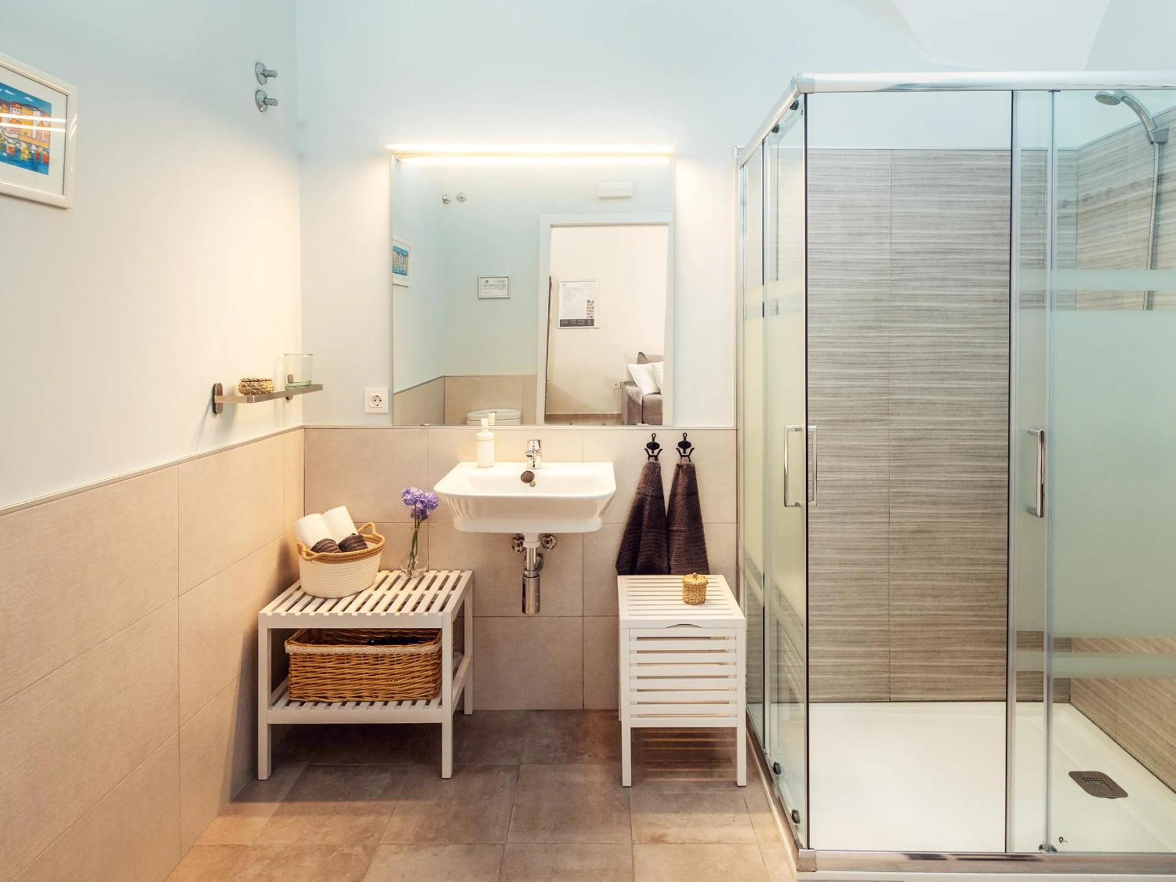 Shower in Apartamentos Plaza Mayor 35