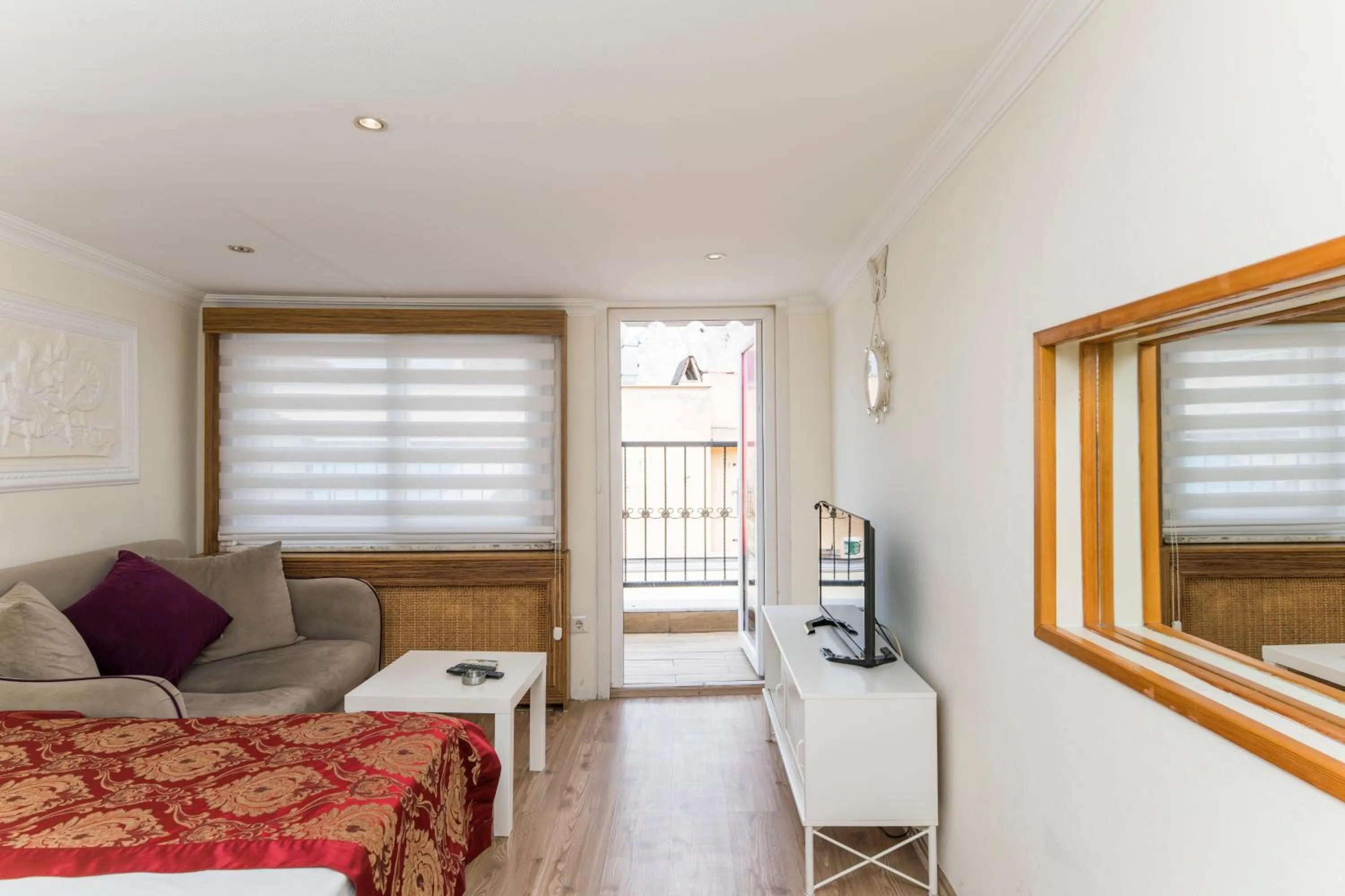 Bed in TAXİM ELEGANCE SUİTES