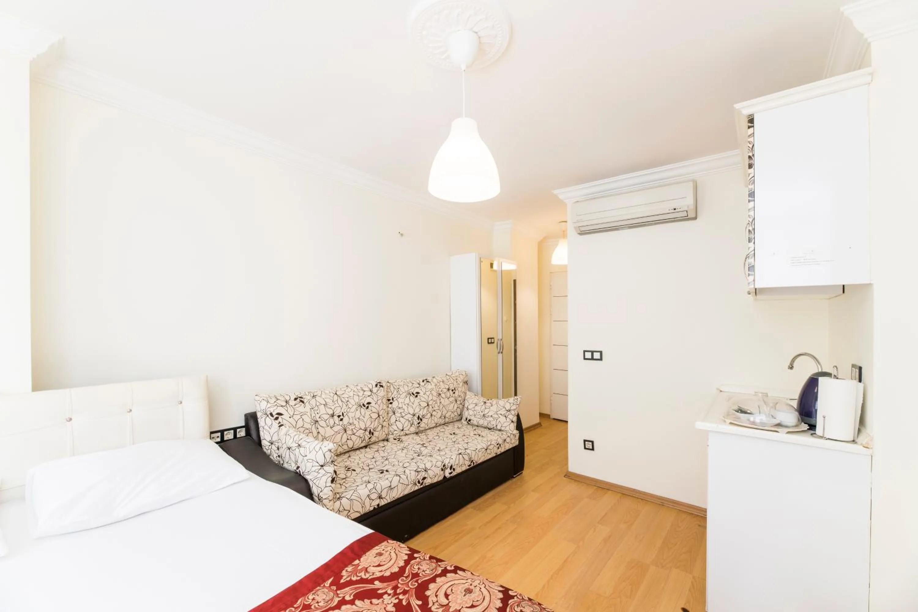 Bed in TAXİM ELEGANCE SUİTES