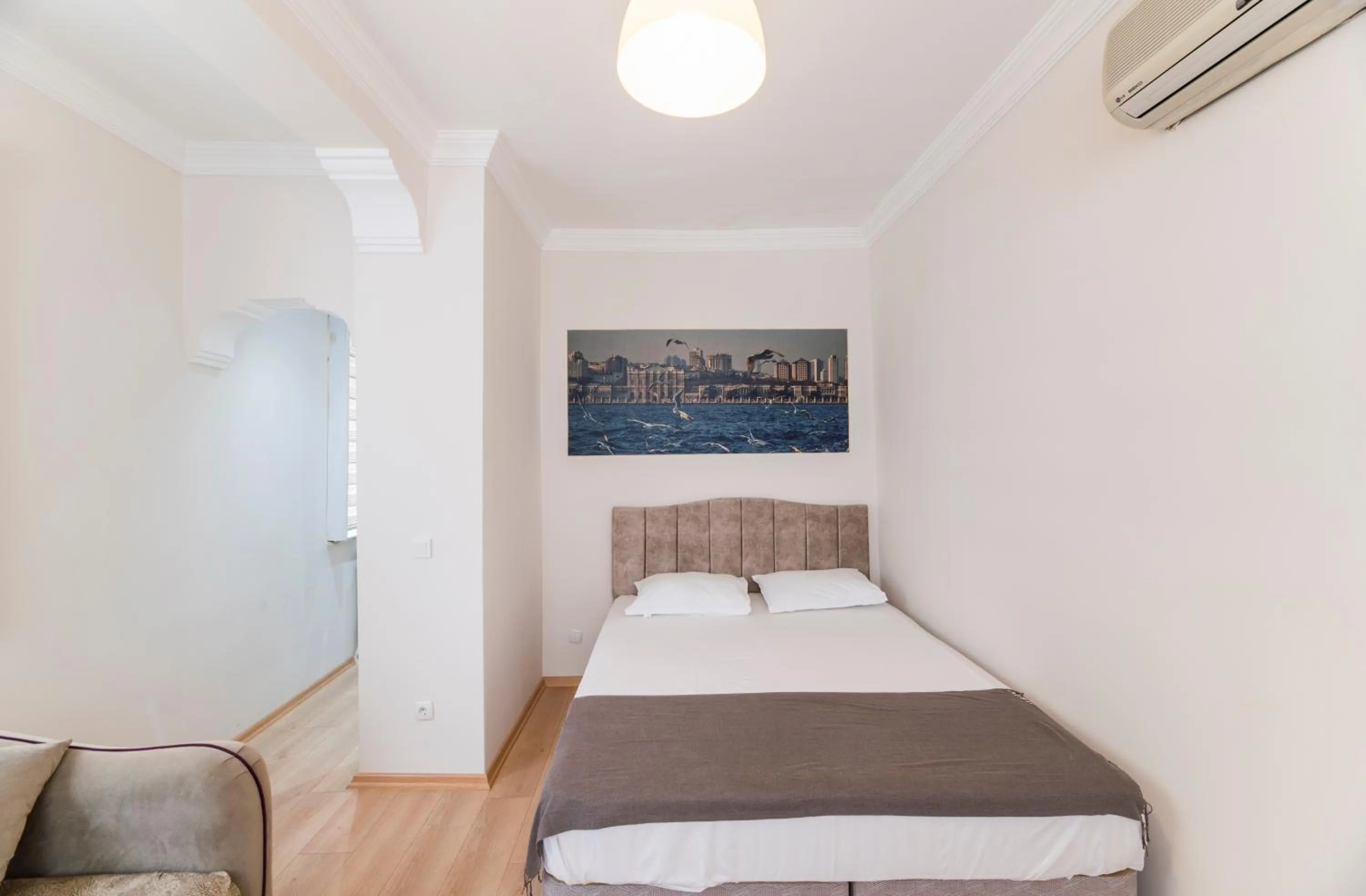 Bed in TAXİM ELEGANCE SUİTES