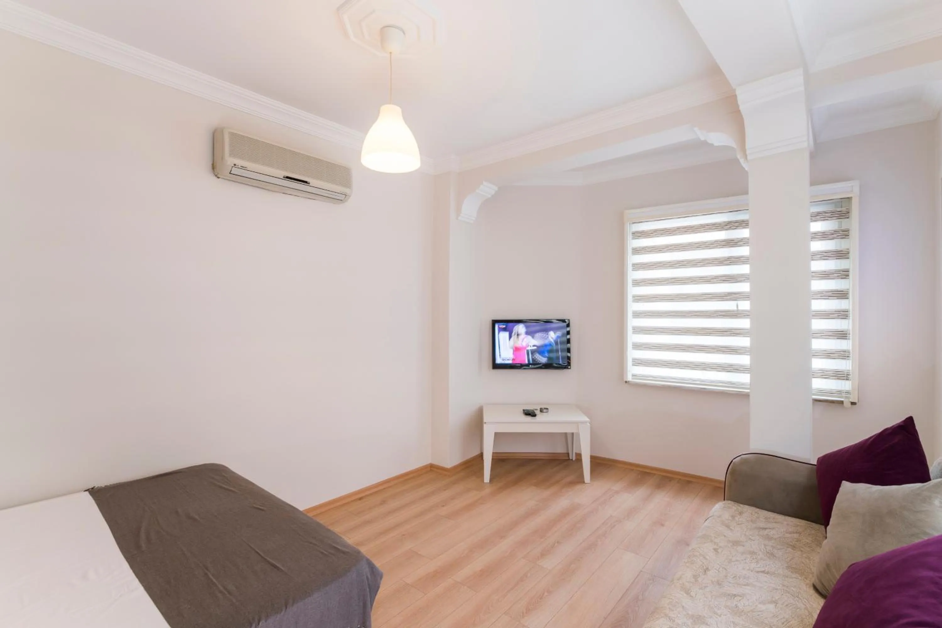 Bed in TAXİM ELEGANCE SUİTES