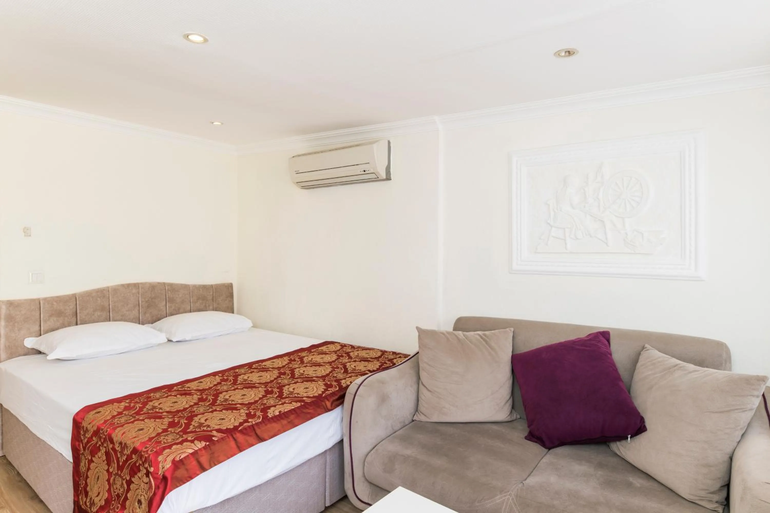 Bed in TAXİM ELEGANCE SUİTES