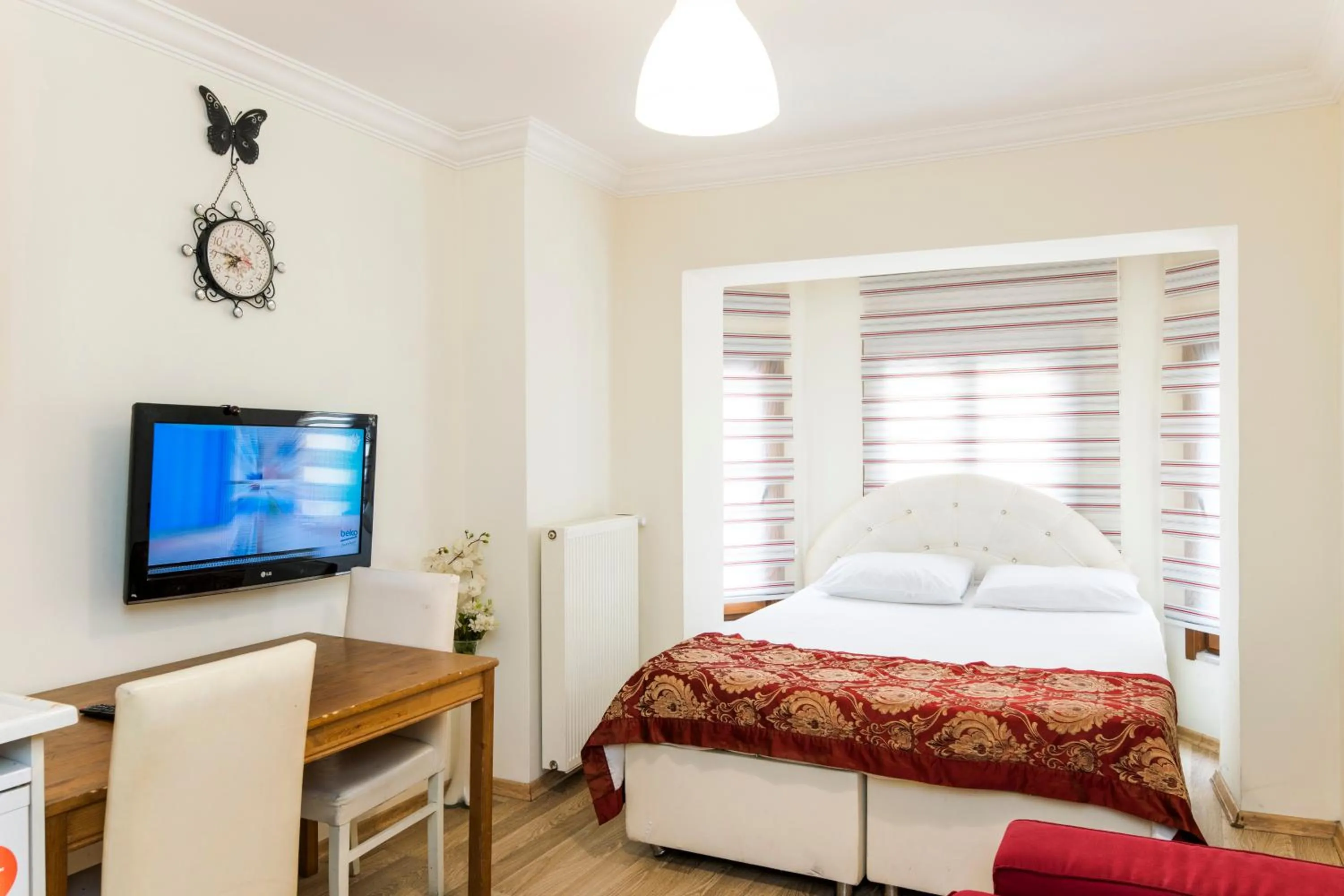 Bed in TAXİM ELEGANCE SUİTES