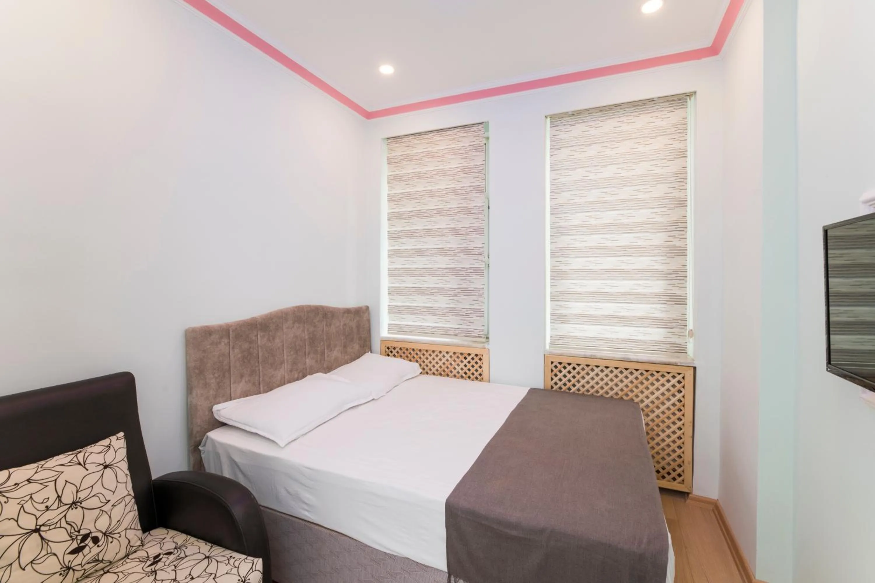 Bed in TAXİM ELEGANCE SUİTES