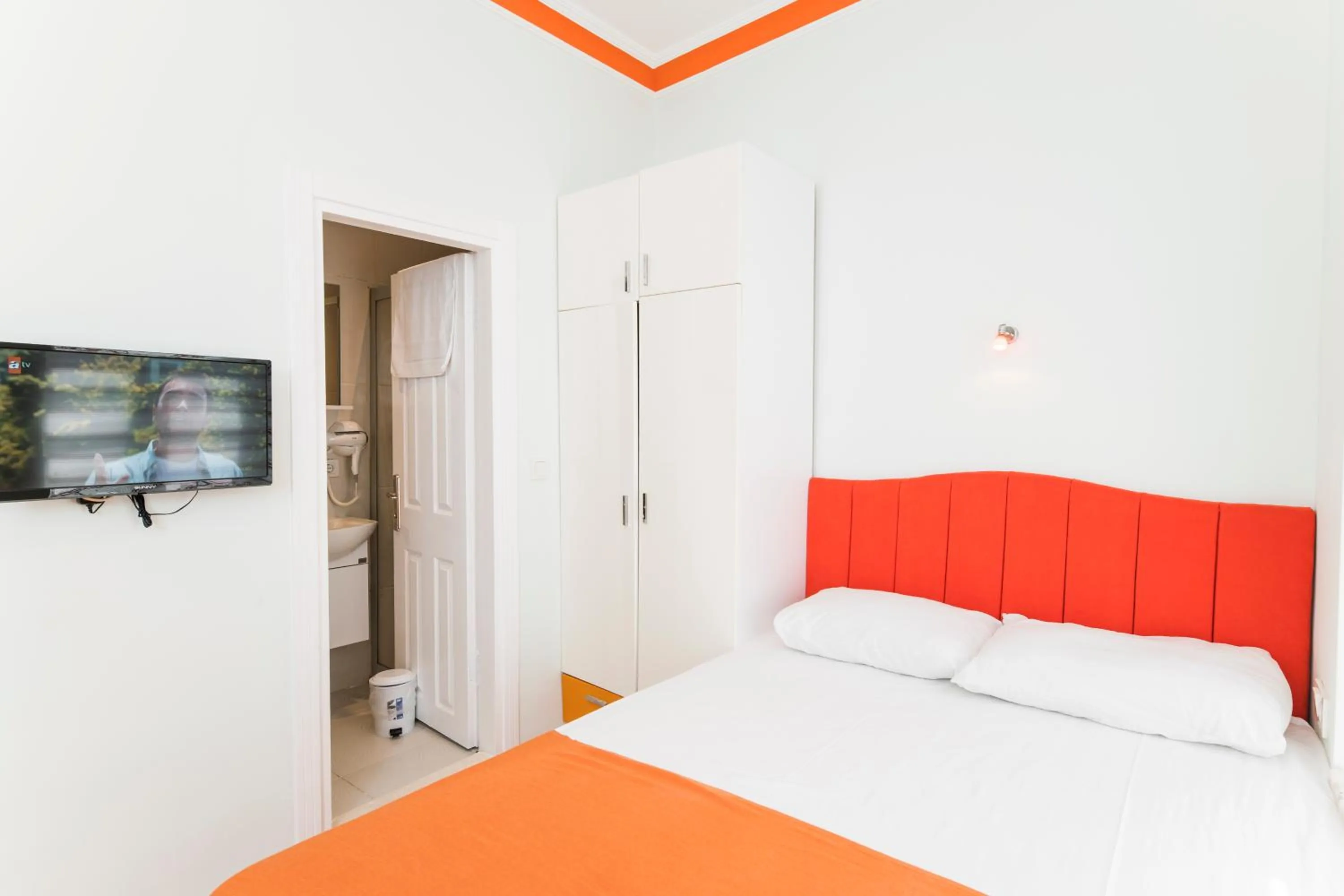 Bed in TAXİM ELEGANCE SUİTES