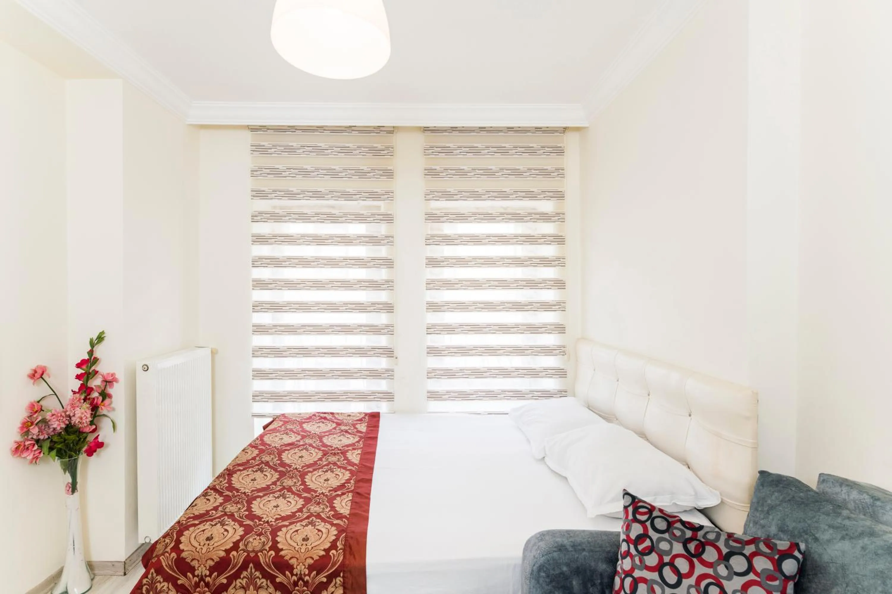 Bed in TAXİM ELEGANCE SUİTES