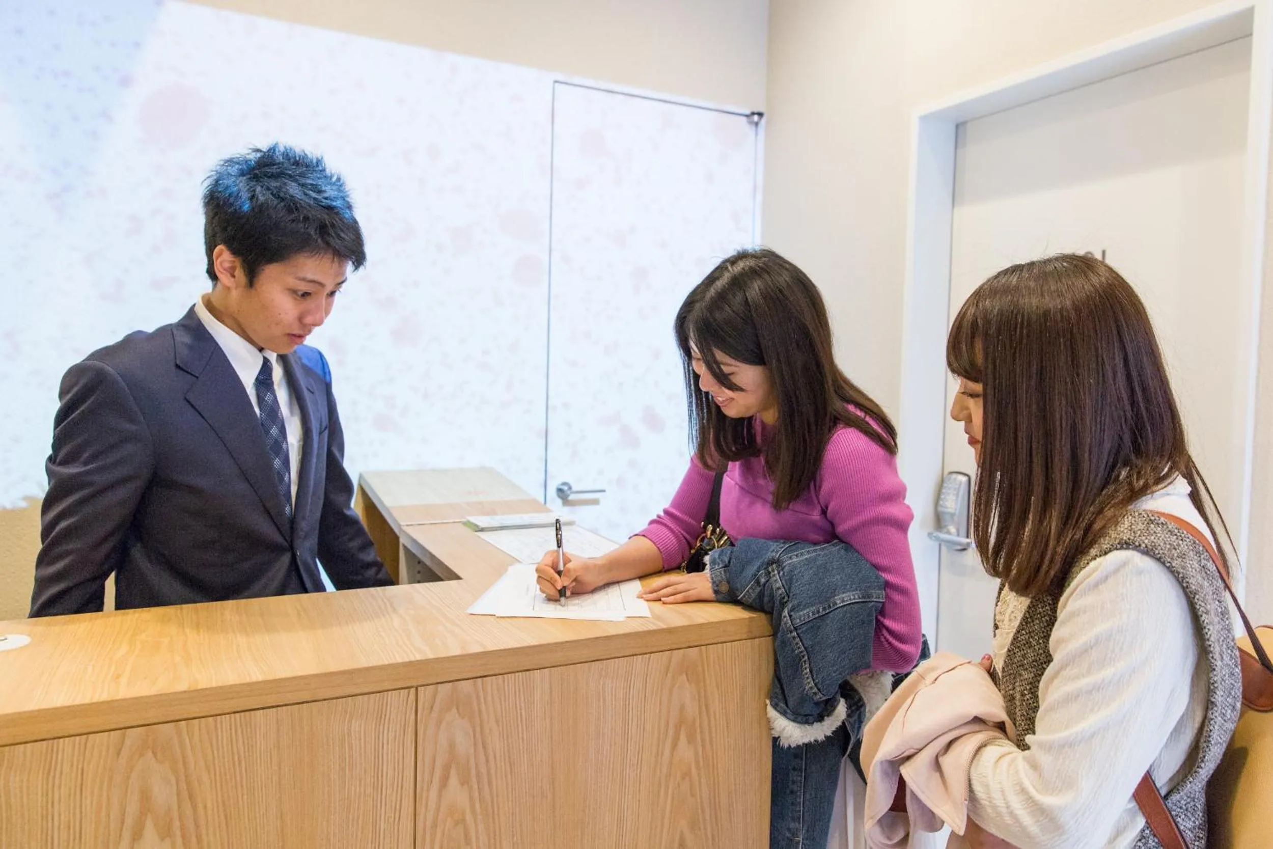 Lobby or reception in Sakura Cross Hotel Tokyo Kayabacho