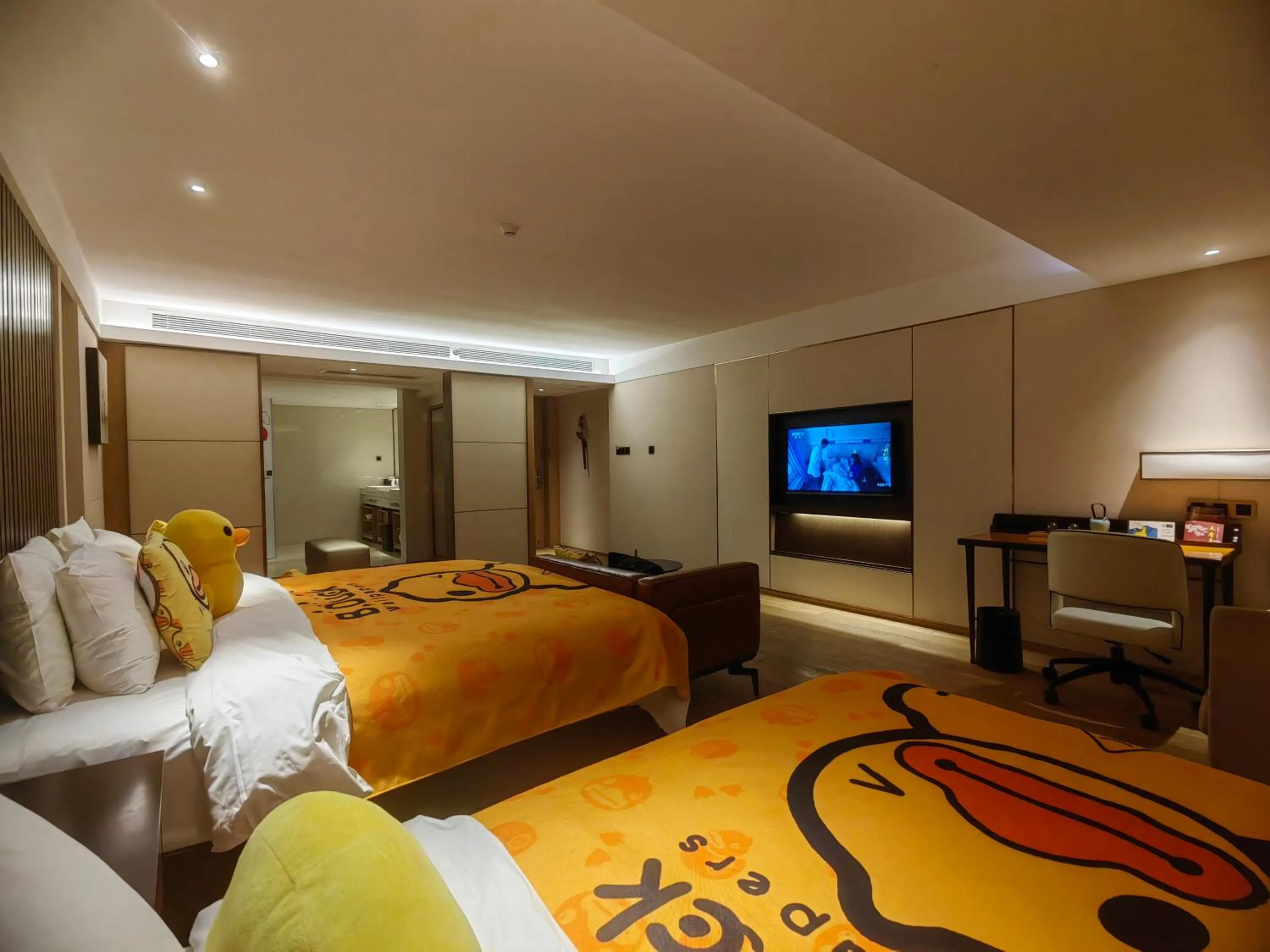 room service in Xi'an Bell Tower Atour S Wu Hotel