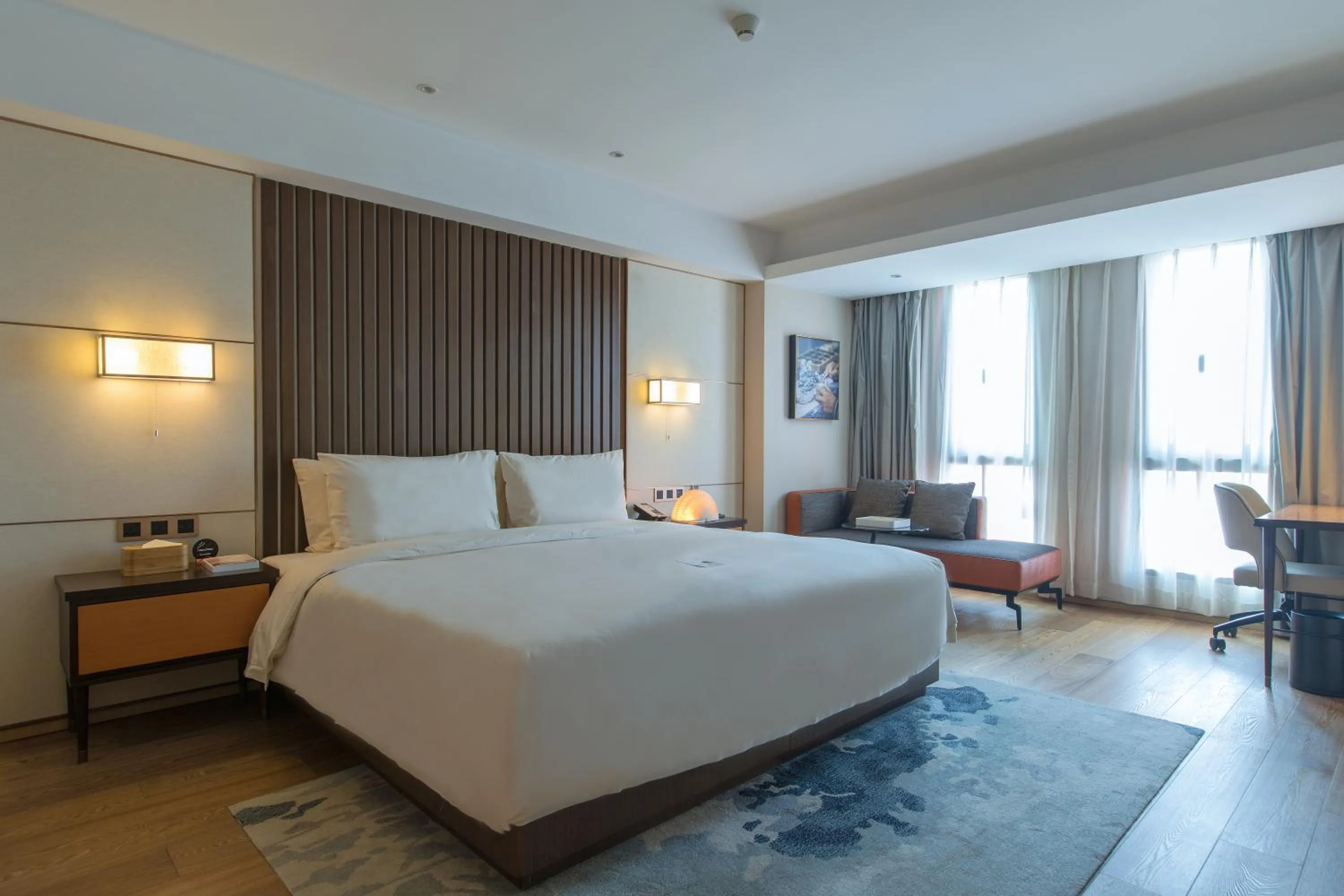 Photo of the whole room in Xi'an Bell Tower Atour S Wu Hotel