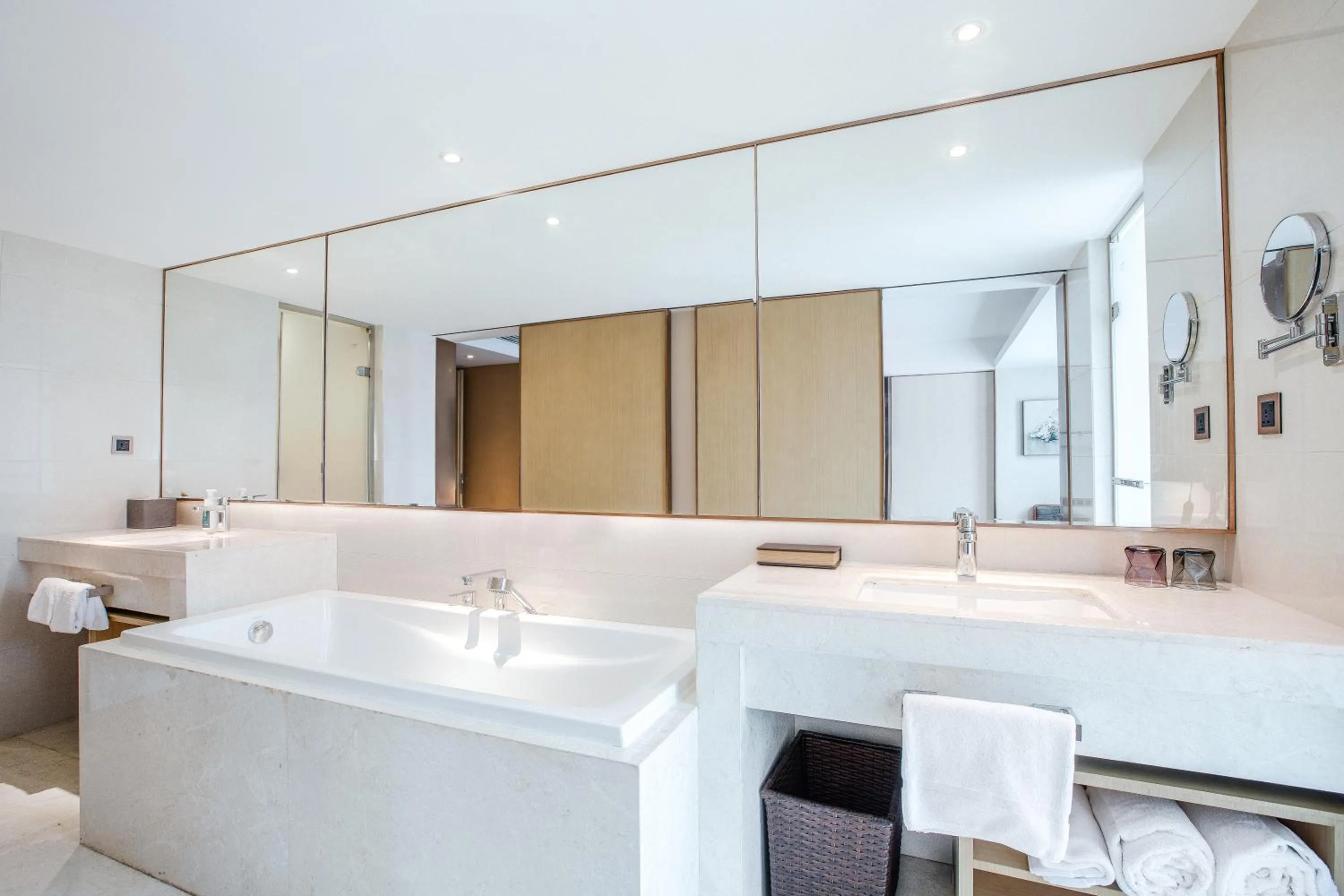 Bathroom in Xi'an Bell Tower Atour S Wu Hotel