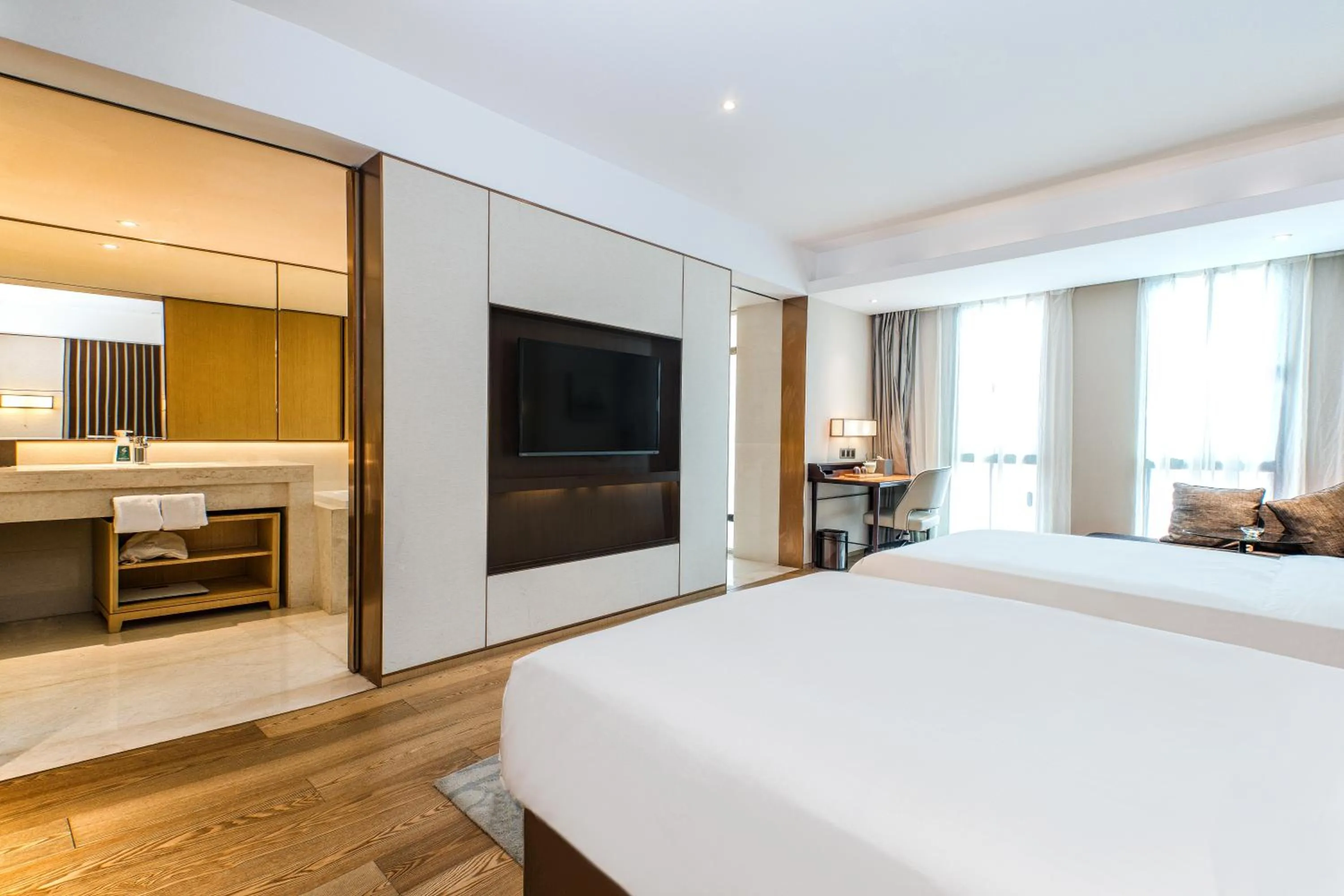 Photo of the whole room in Xi'an Bell Tower Atour S Wu Hotel