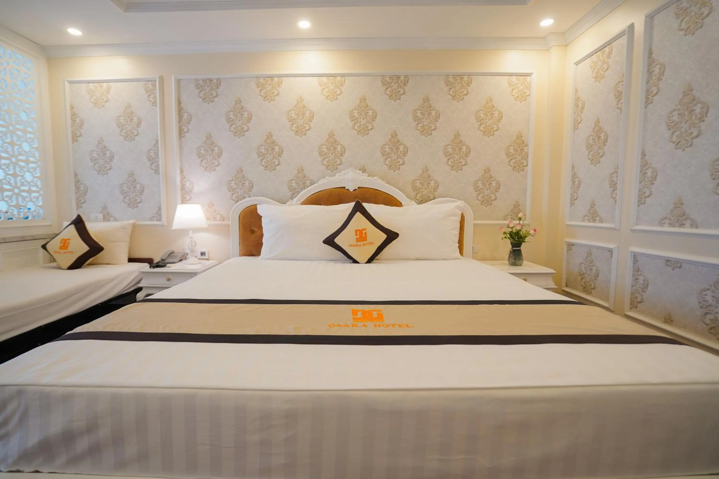 Bedroom in Osaka Ha Long Hotel