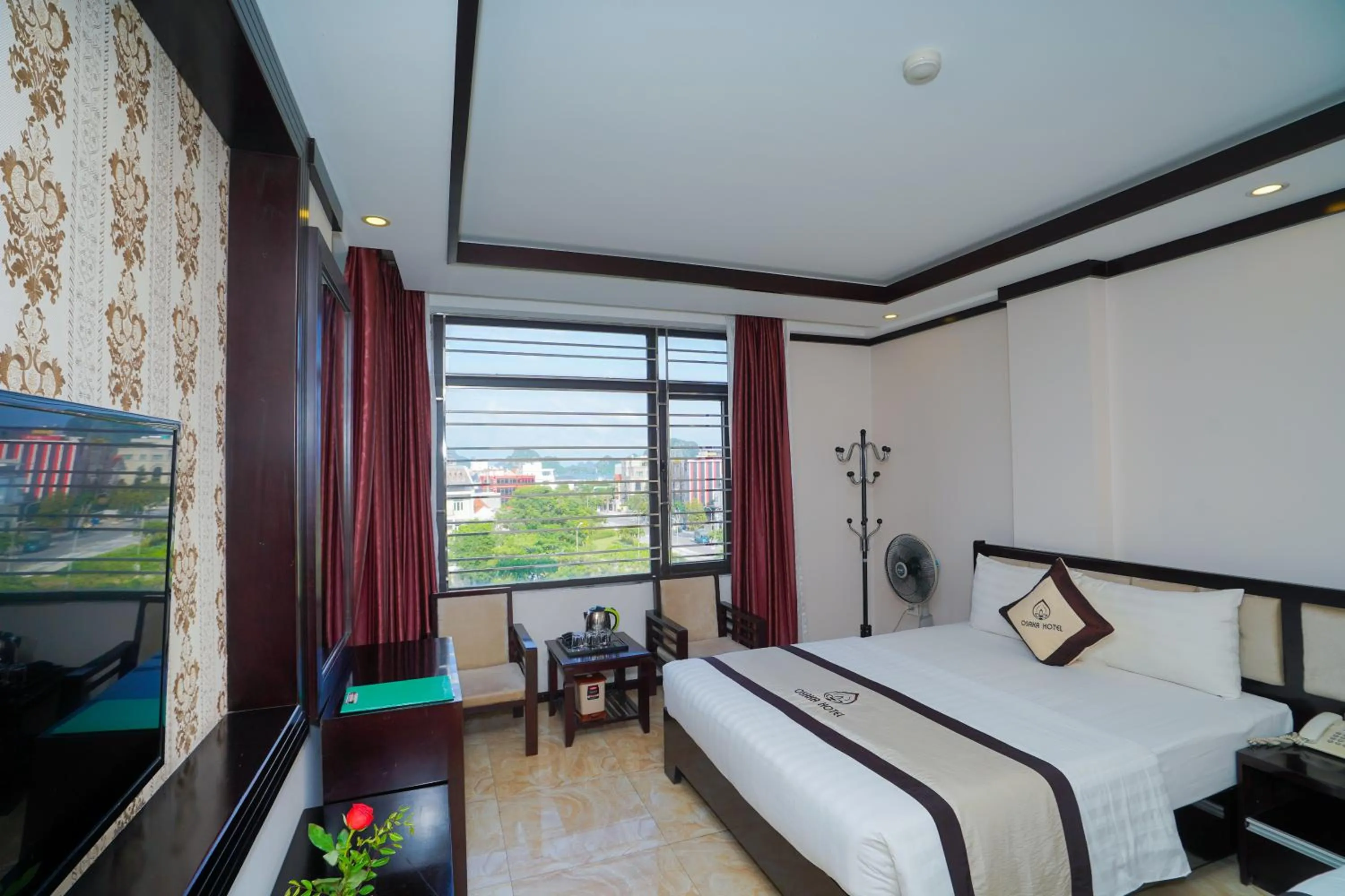 Bed in Osaka Ha Long Hotel