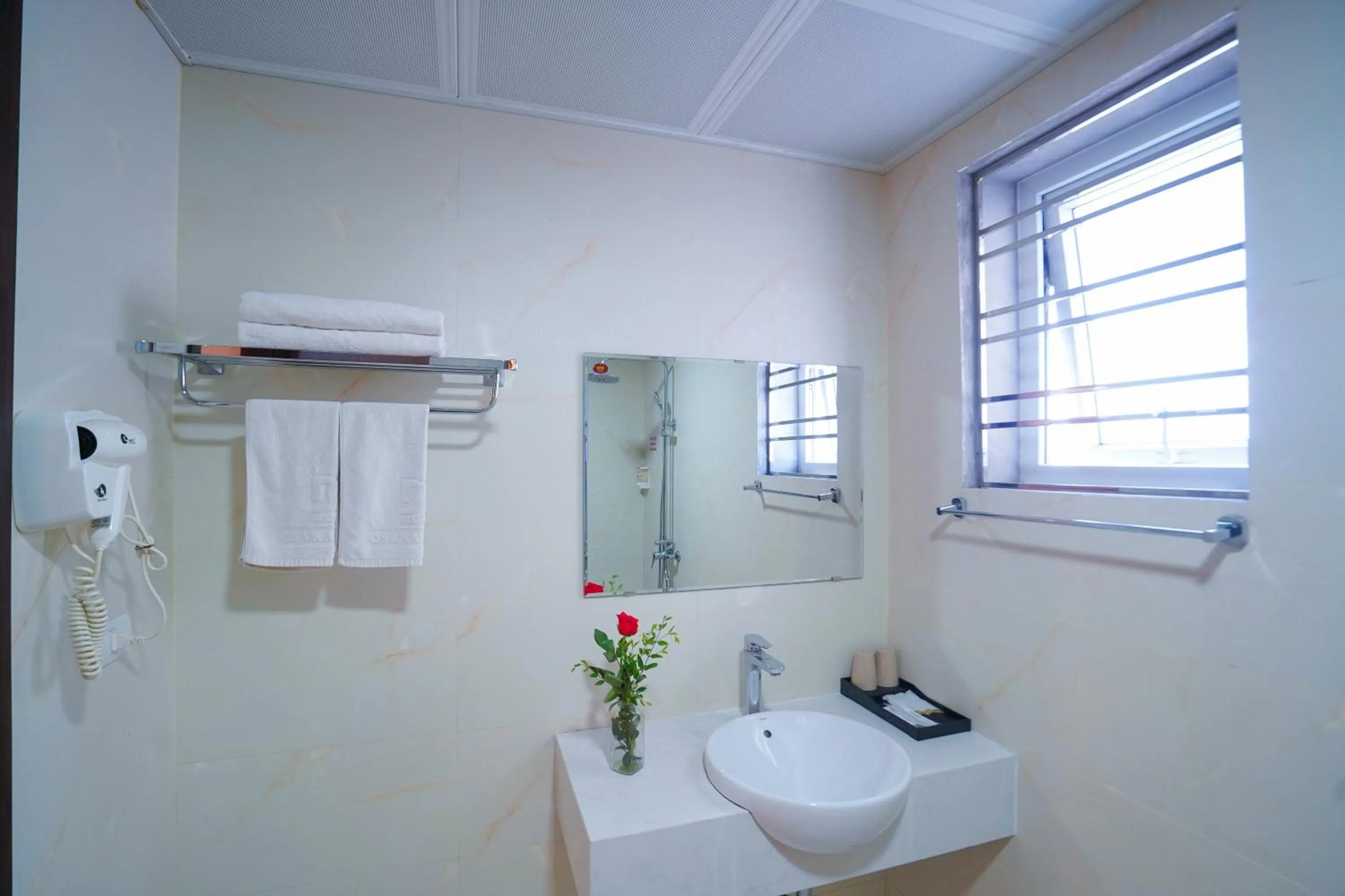 Bathroom in Osaka Ha Long Hotel