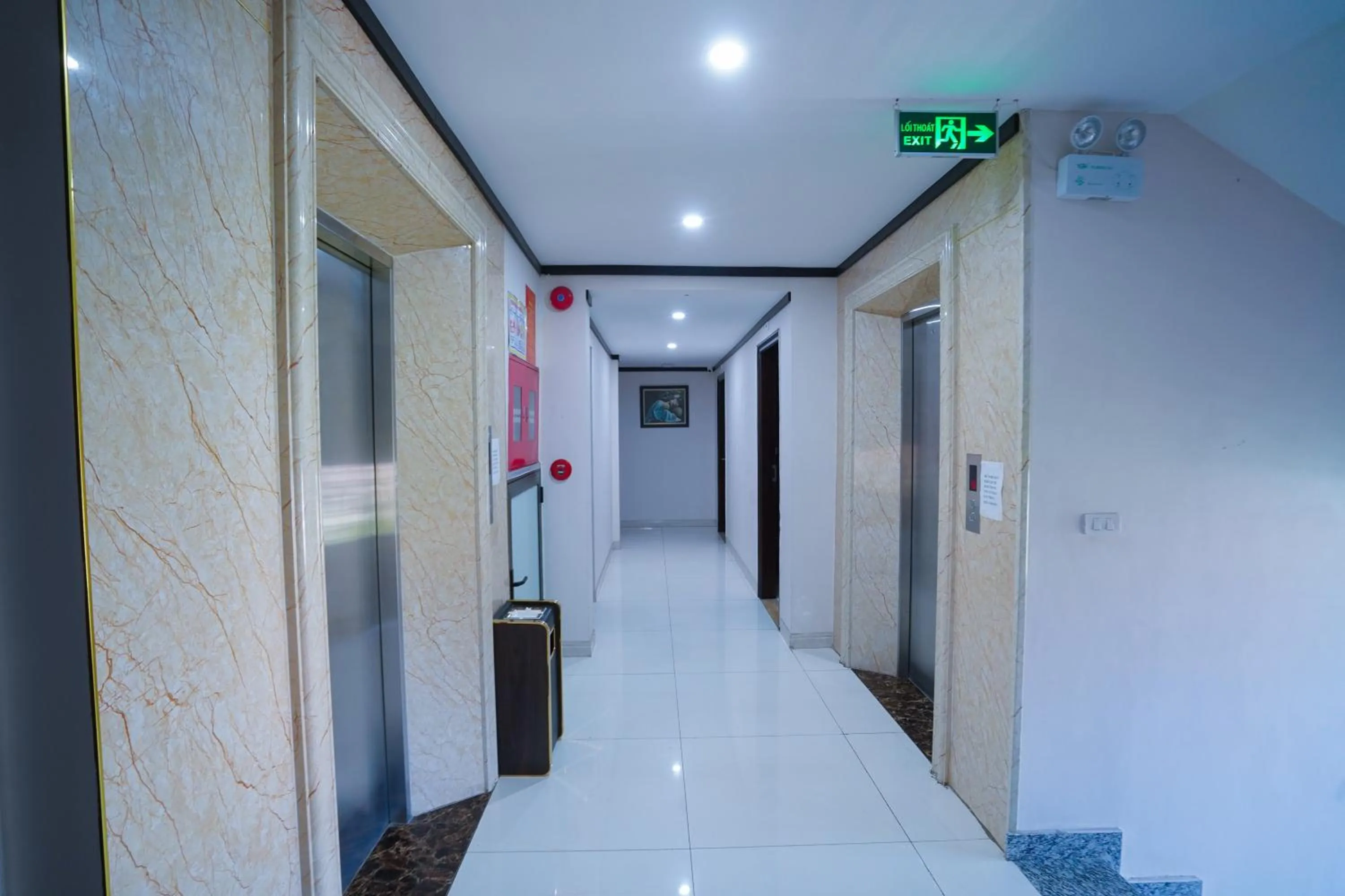 Facade/entrance in Osaka Ha Long Hotel