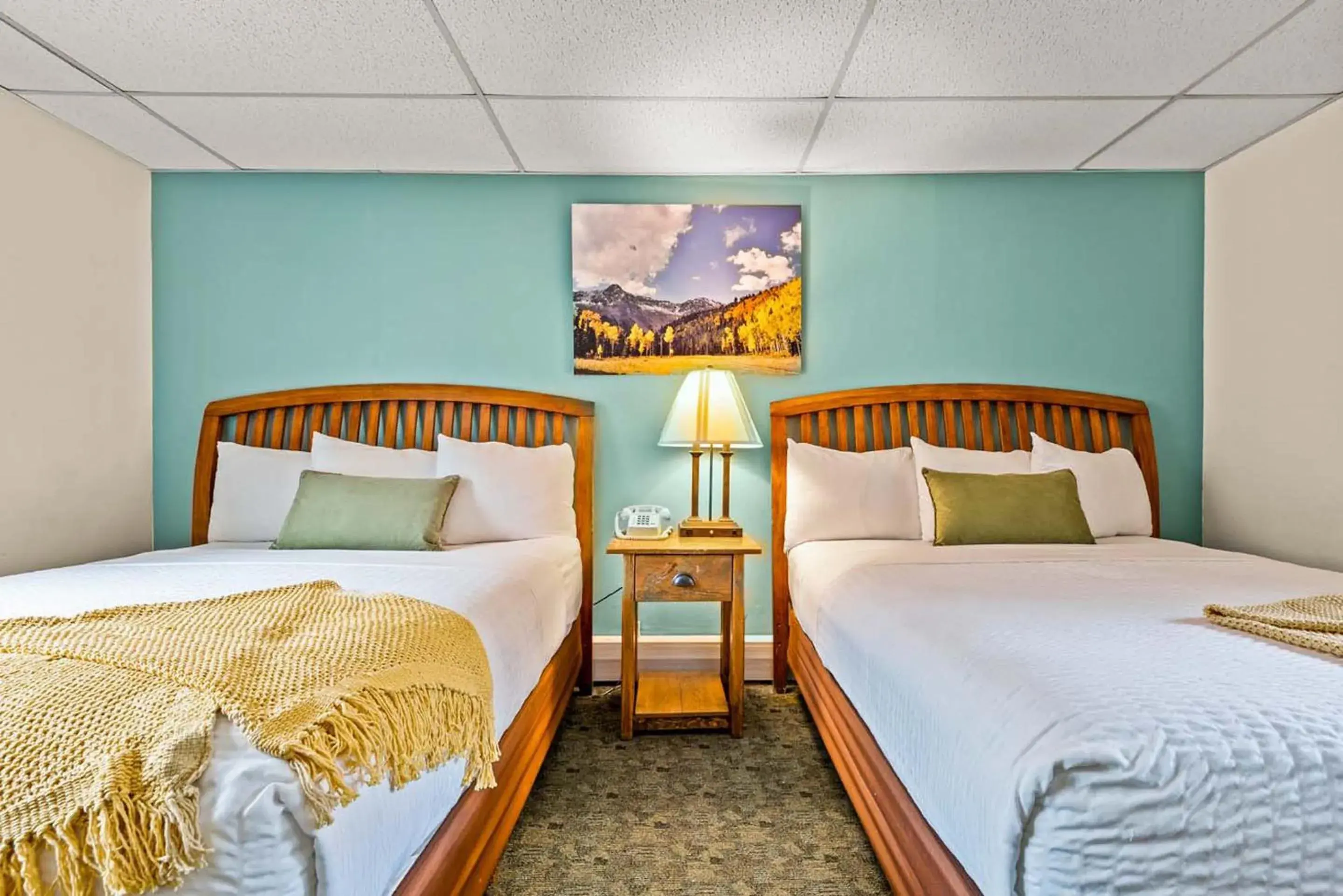 Standard Two Queen in Box Canyon Lodge and Hot Springs Standard Two Queen in Box Canyon Lodge and Hot Springs