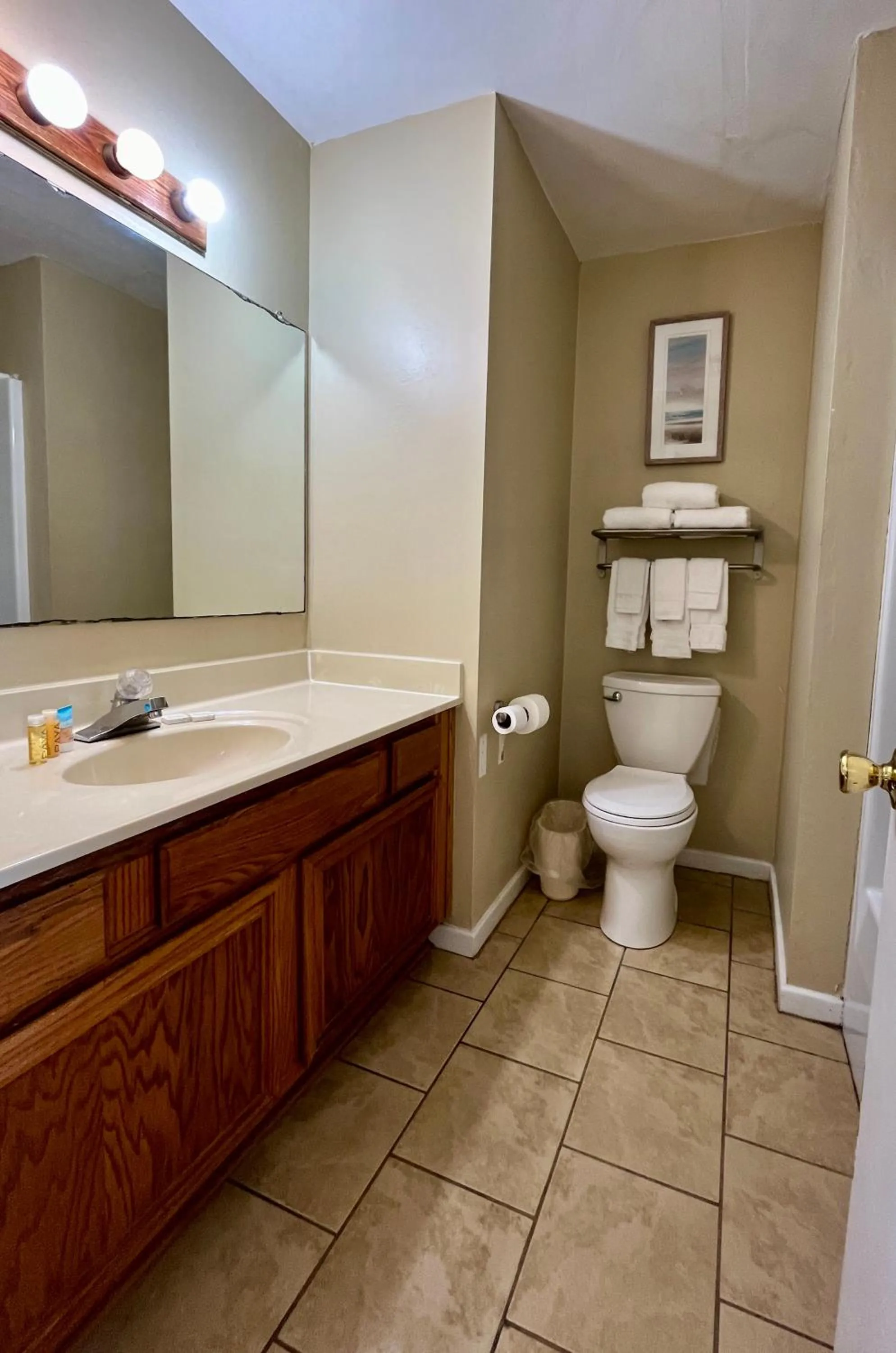 Bathroom in Cape Hatteras Motel