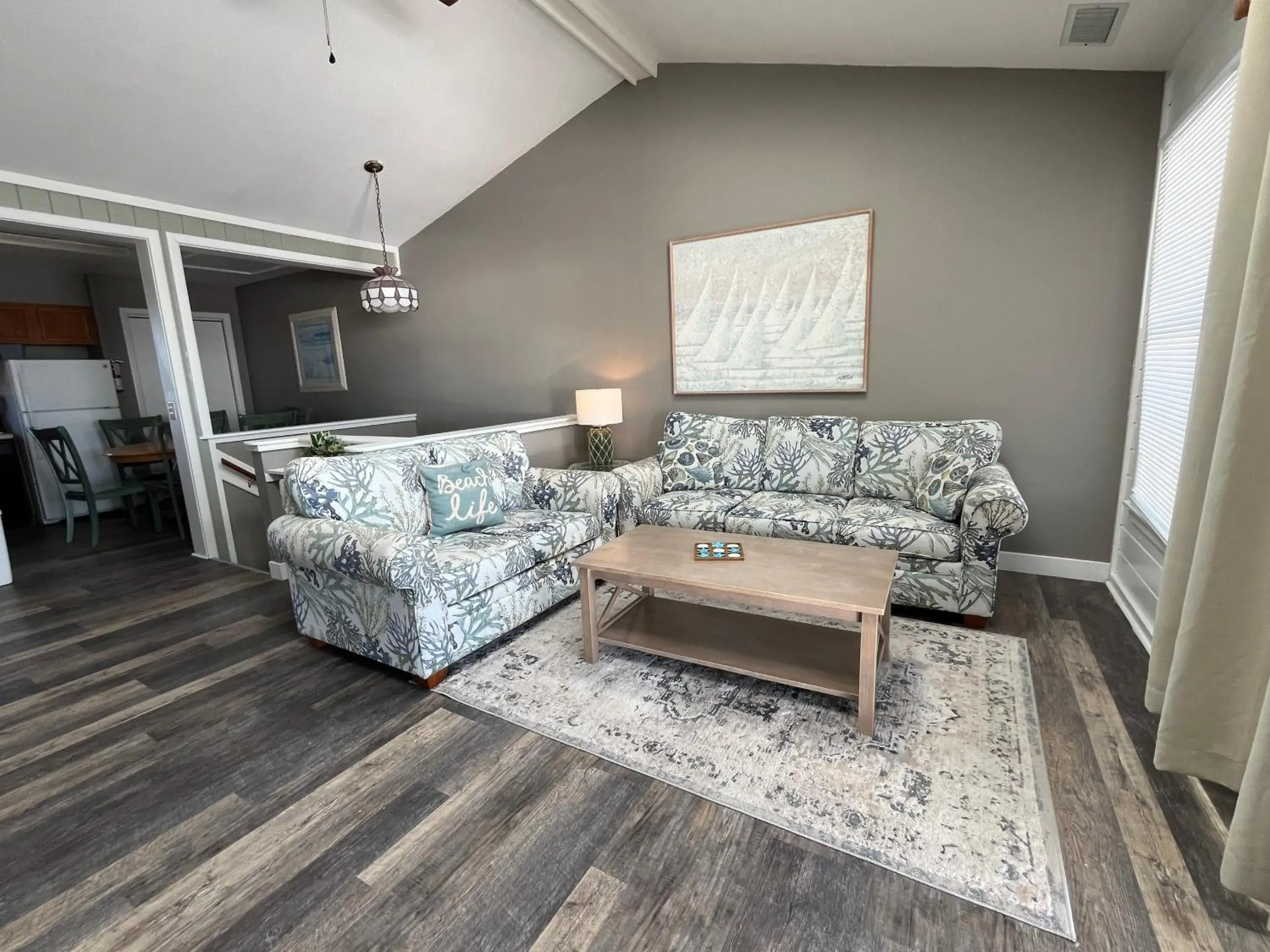 Two-Bedroom Townhouse in Cape Hatteras Motel Two-Bedroom Townhouse in Cape Hatteras Motel