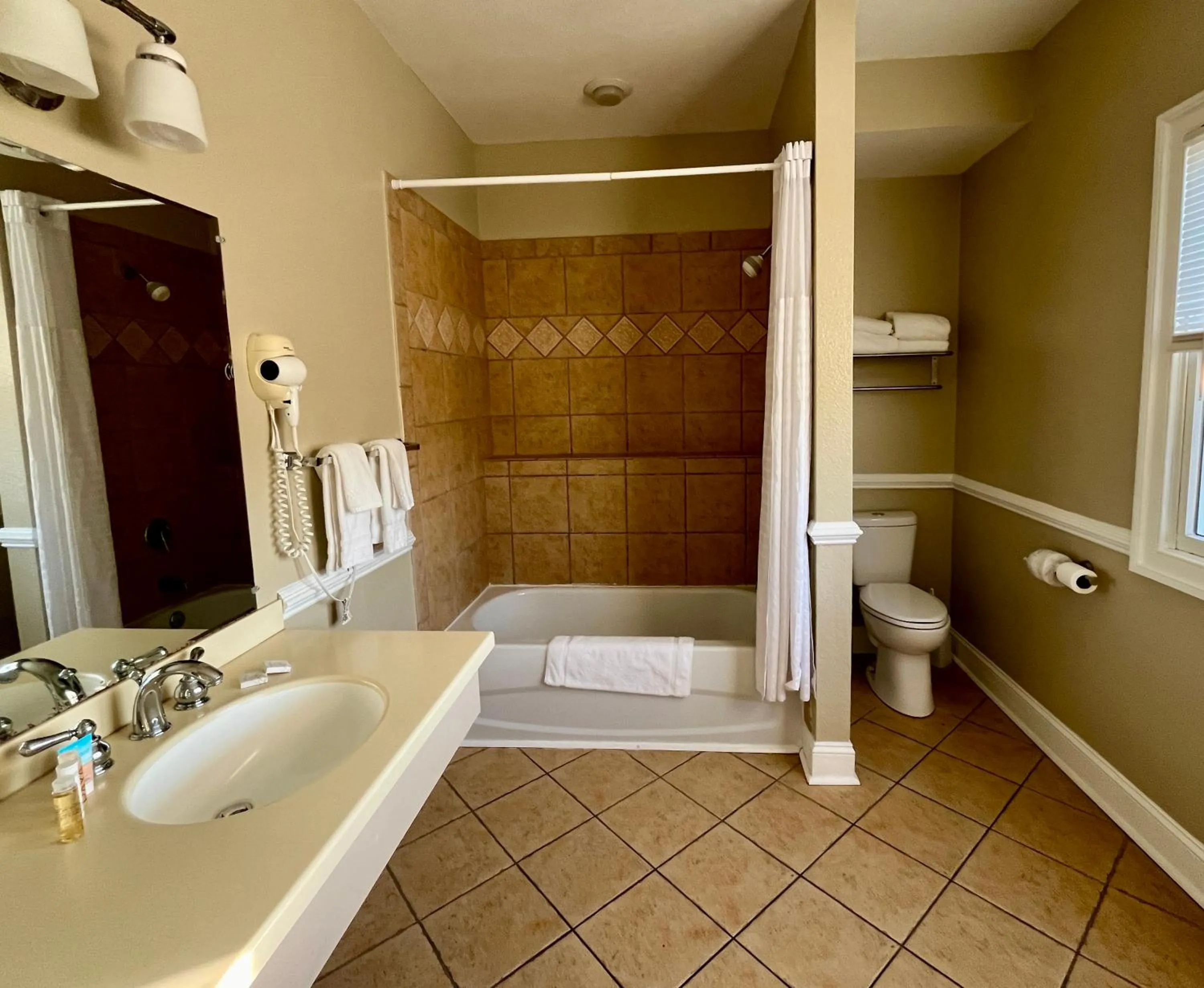 Bath in Cape Hatteras Motel