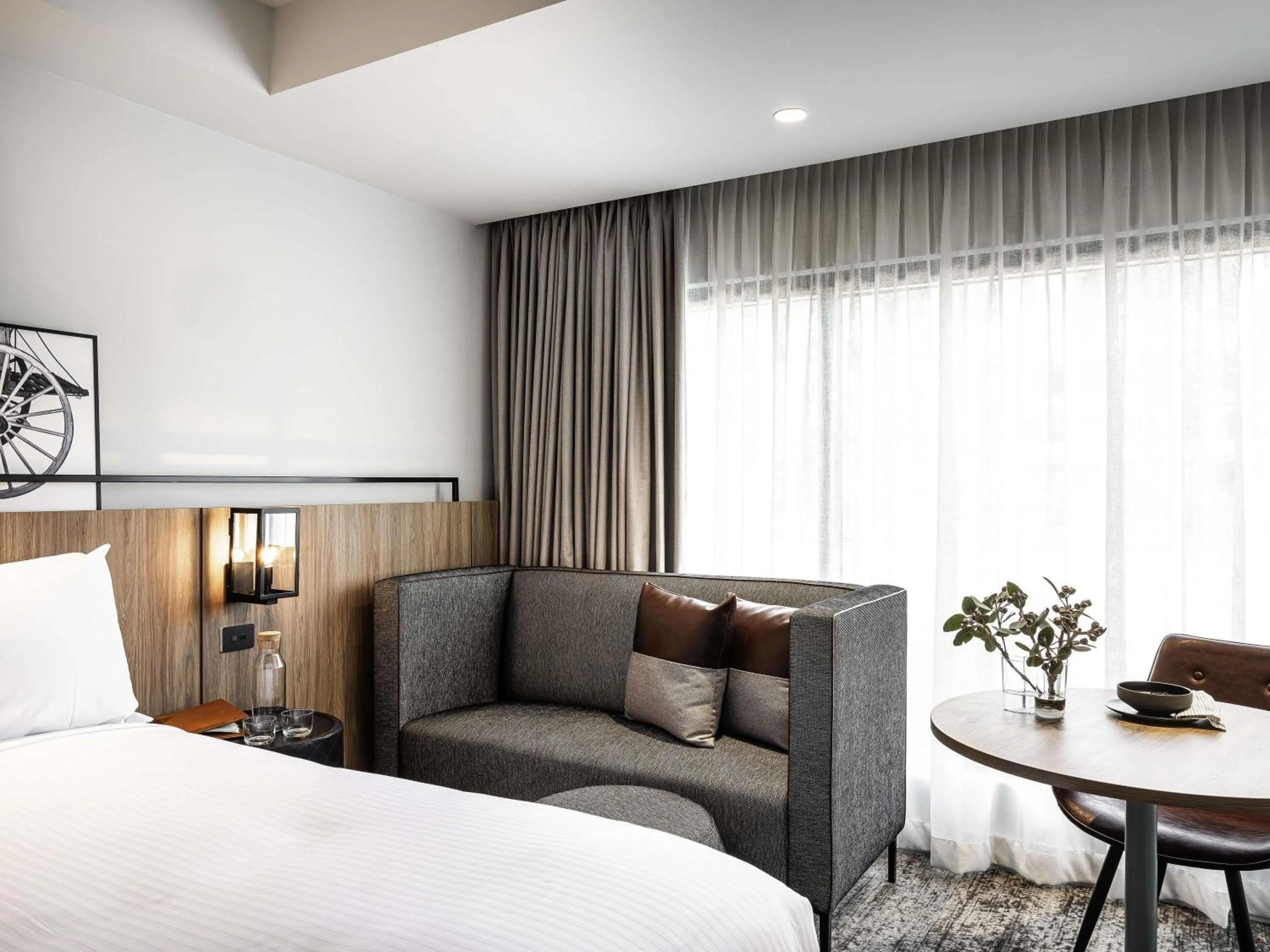 Bedroom, Bed in Mercure Sydney Rouse Hill