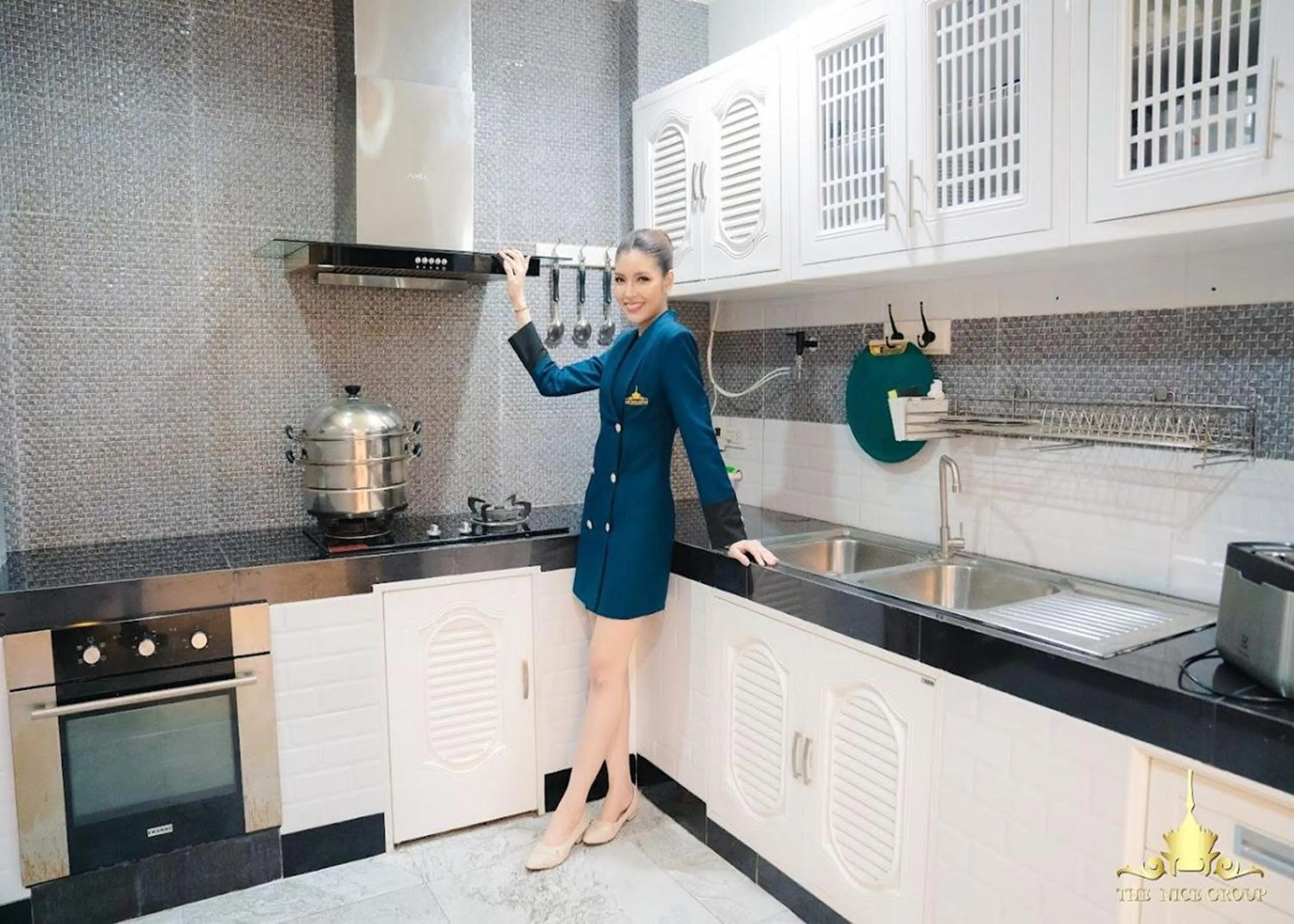 Kitchen or kitchenette in Nice Villa Resort Hat Yai