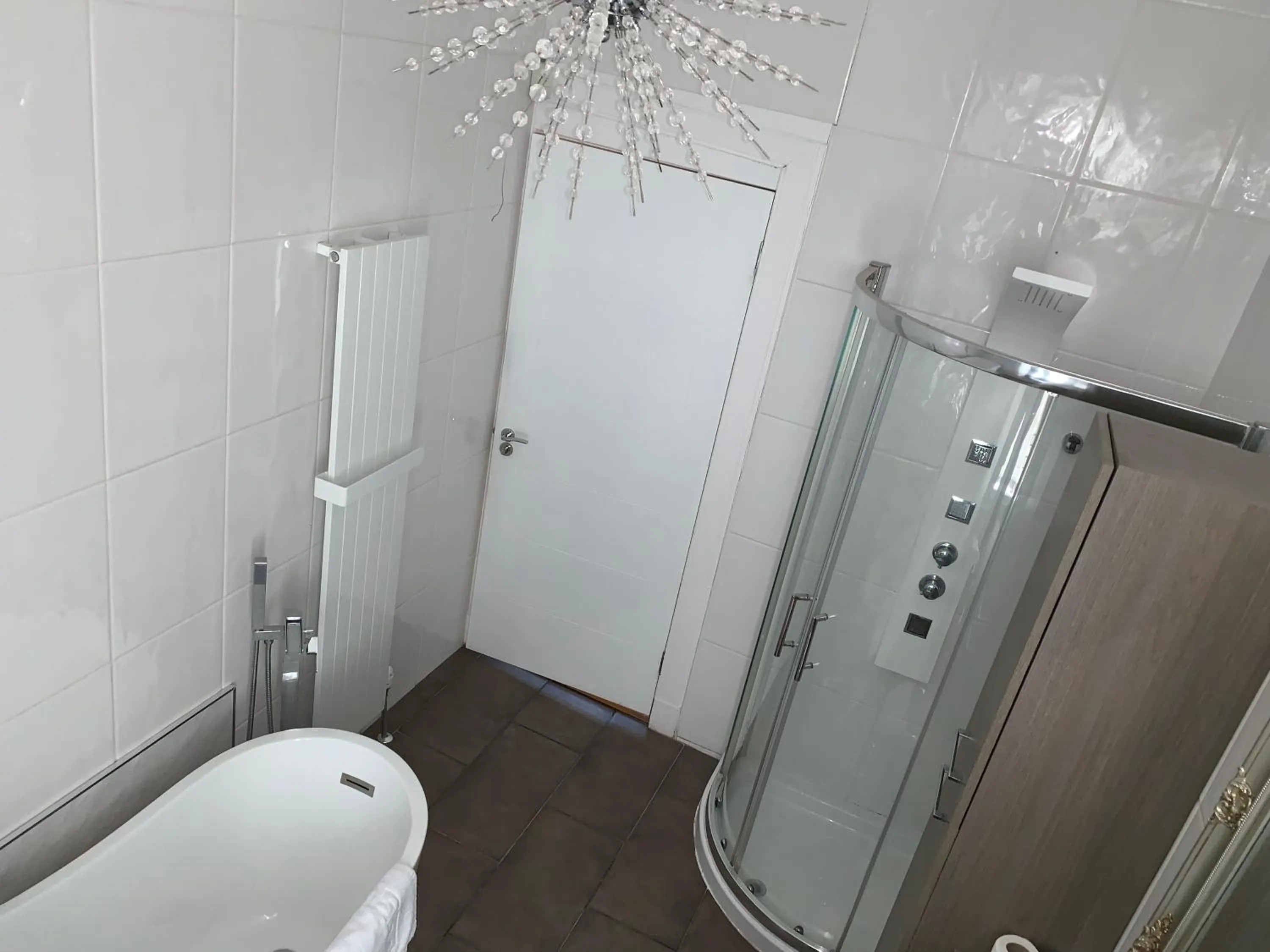 Other in The Village Tavern Apartment