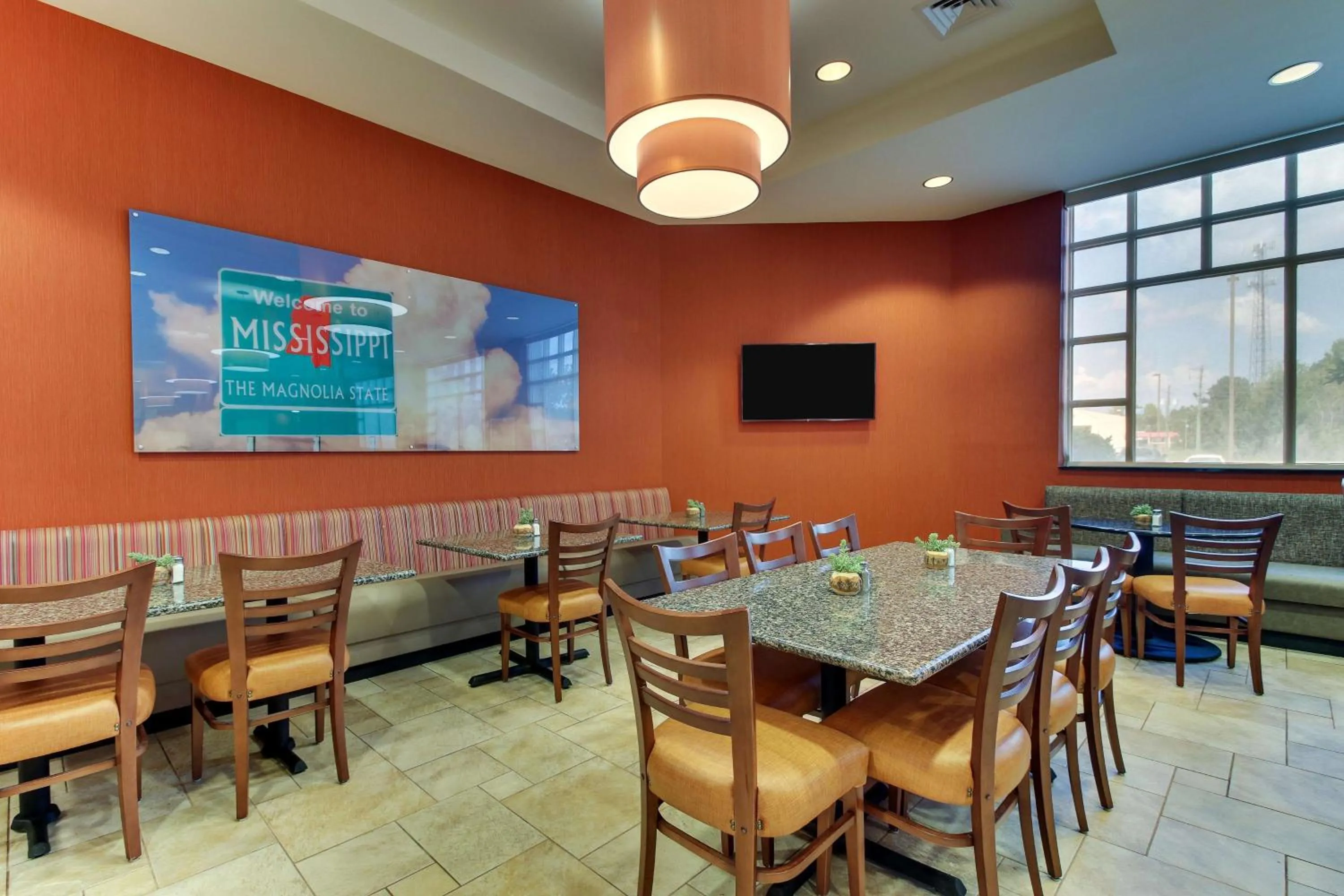 Restaurant/places to eat in Drury Inn & Suites Meridian
