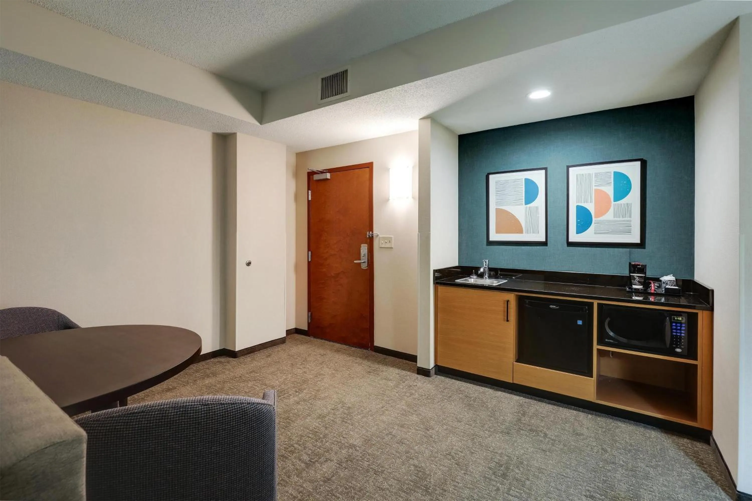 Bedroom in Drury Inn & Suites Montgomery