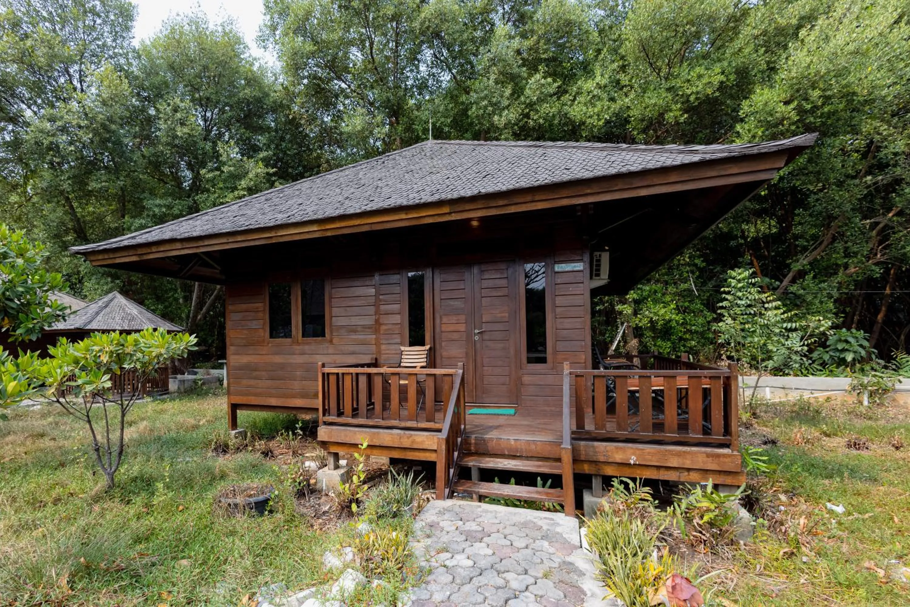 Property building in RedDoorz Resort @ Taman Wisata Mangrove