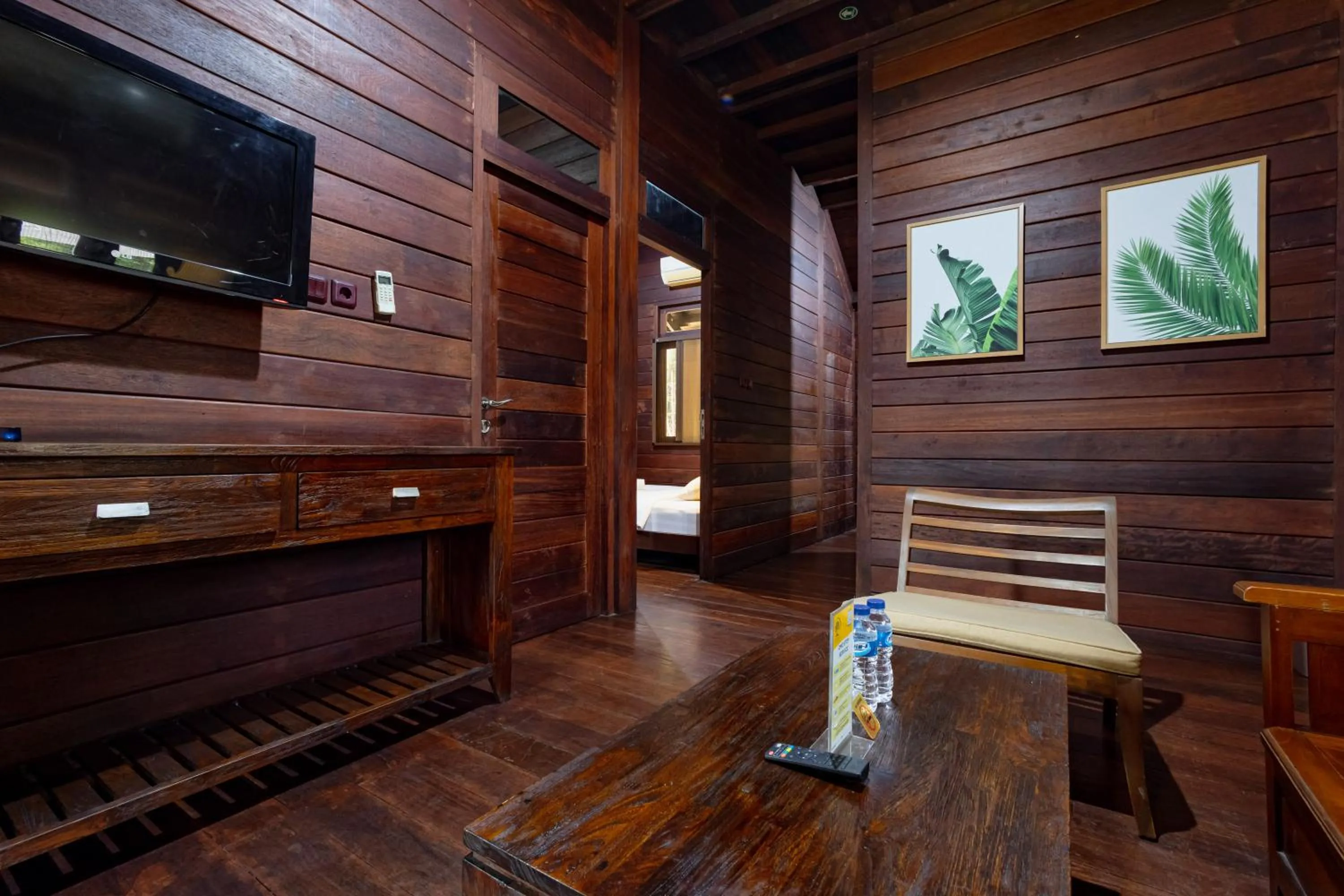 TV and multimedia in RedDoorz Resort @ Taman Wisata Mangrove