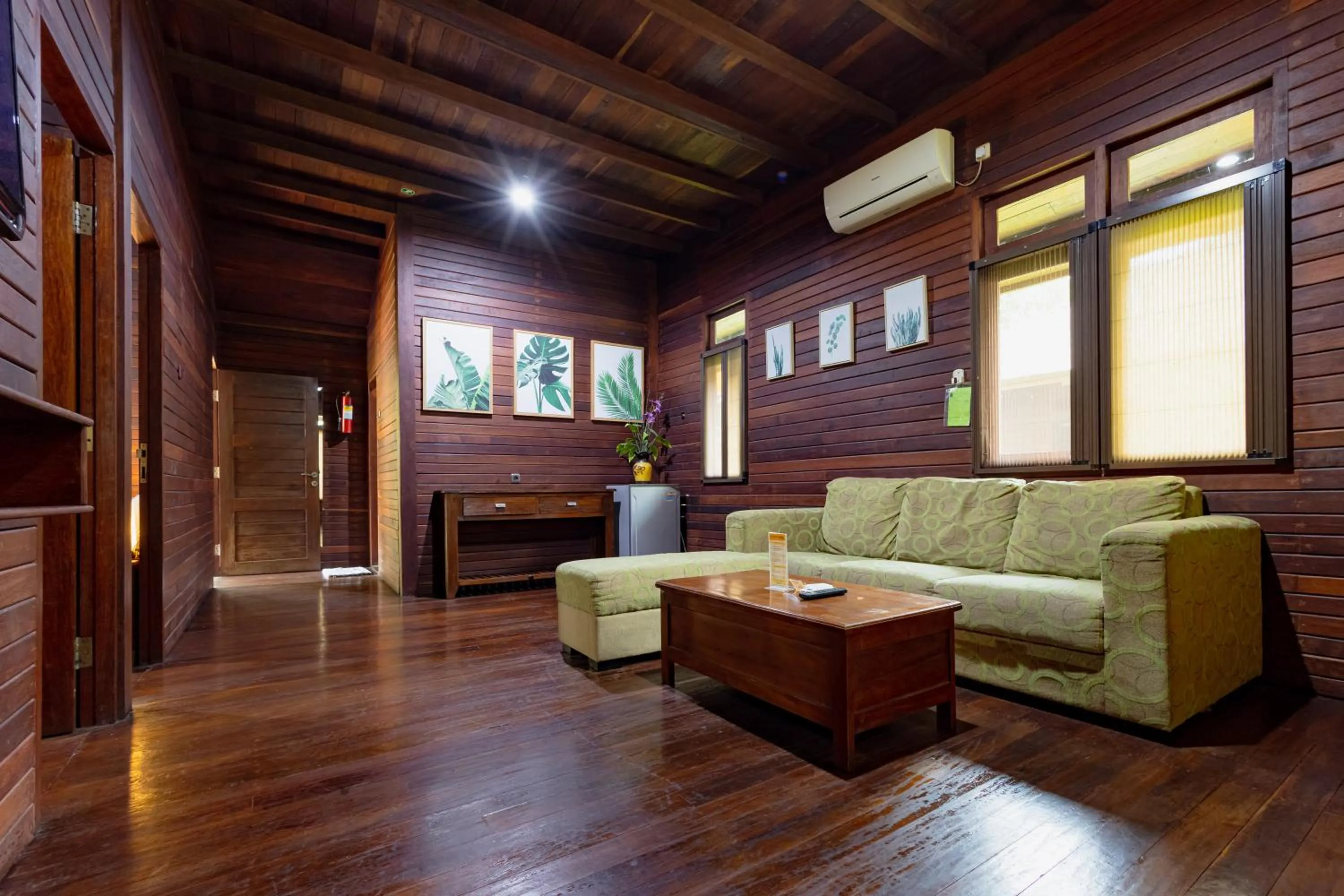 Living room in RedDoorz Resort @ Taman Wisata Mangrove