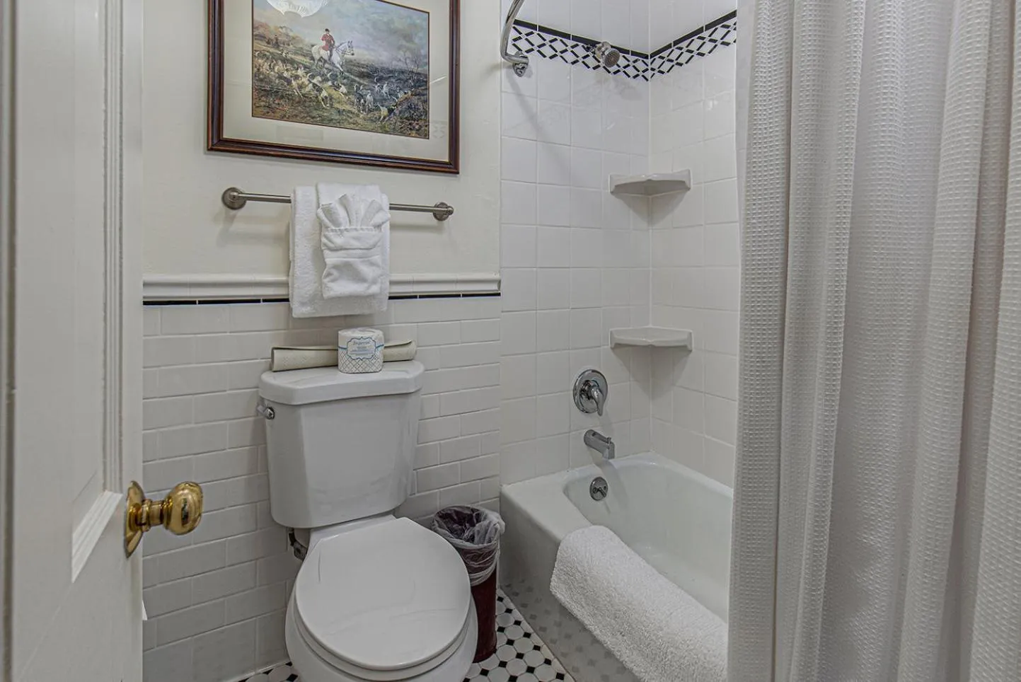 Shower in General Palmer Hotel