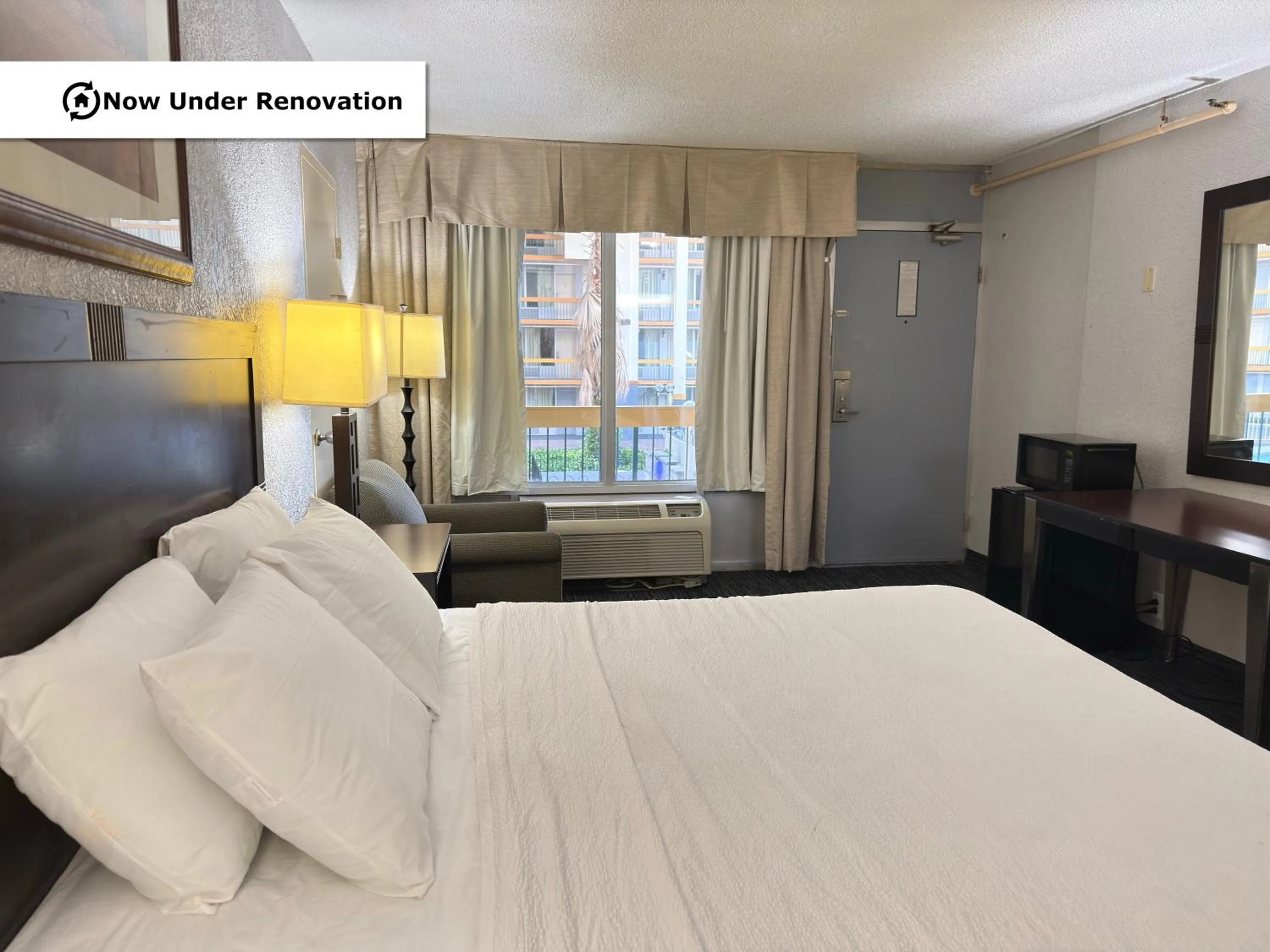 Bed in The Lodge Hotel and Banquets