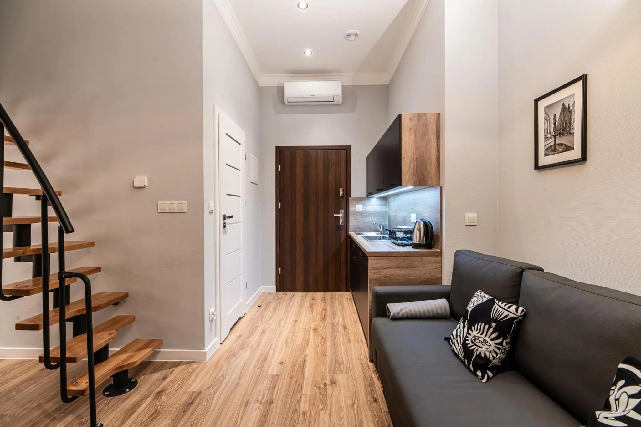 Seating area in Lubomirskiego 23 Residence - great location, 10 min to Main Square by foot, right next to Main Rail and Bus Station