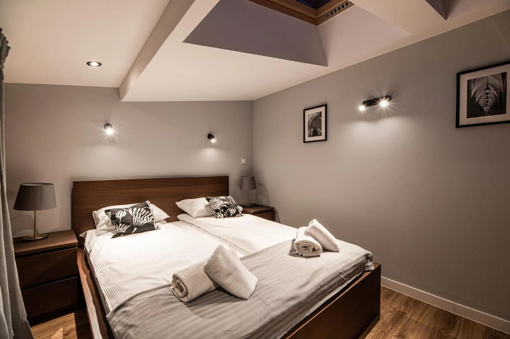 Bed in Lubomirskiego 23 Residence - great location, 10 min to Main Square by foot, right next to Main Rail and Bus Station