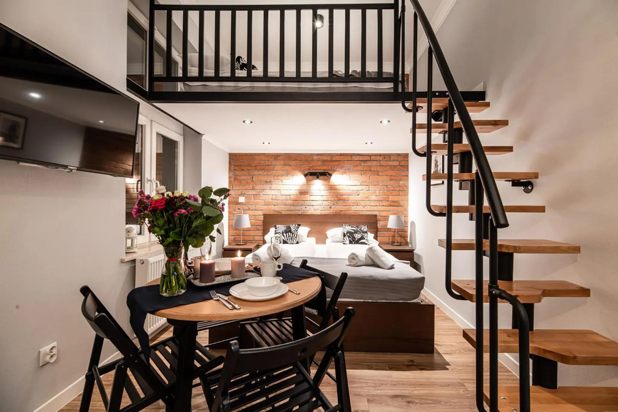 Maisonette in Lubomirskiego 23 Residence - great location, 10 min to Main Square by foot, right next to Main Rail and Bus Station Maisonette in Lubomirskiego 23 Residence - great location, 10 min to Main Square by foot, right next to Main Rail and Bus Station