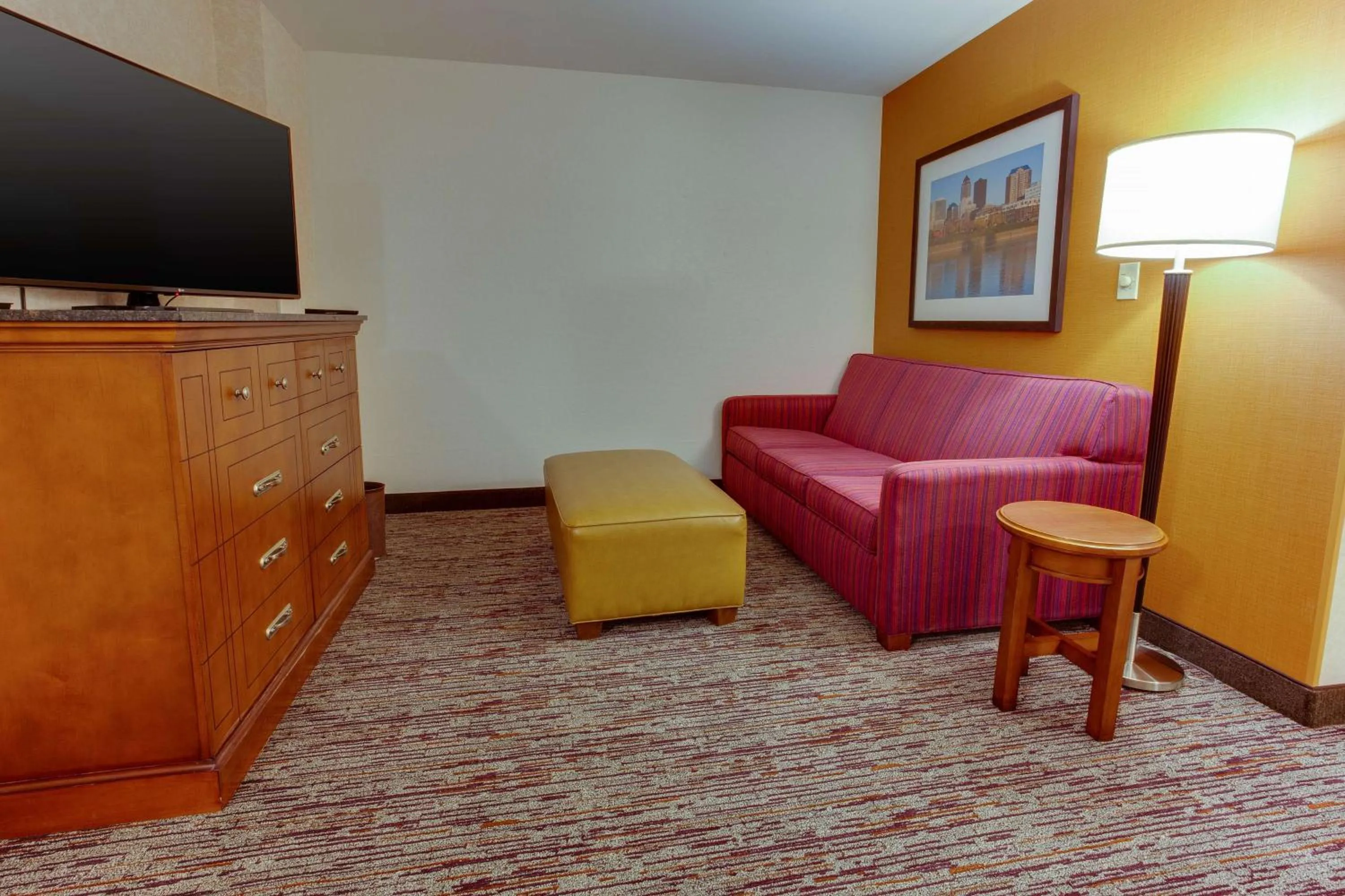 Photo of the whole room in Drury Inn & Suites West Des Moines