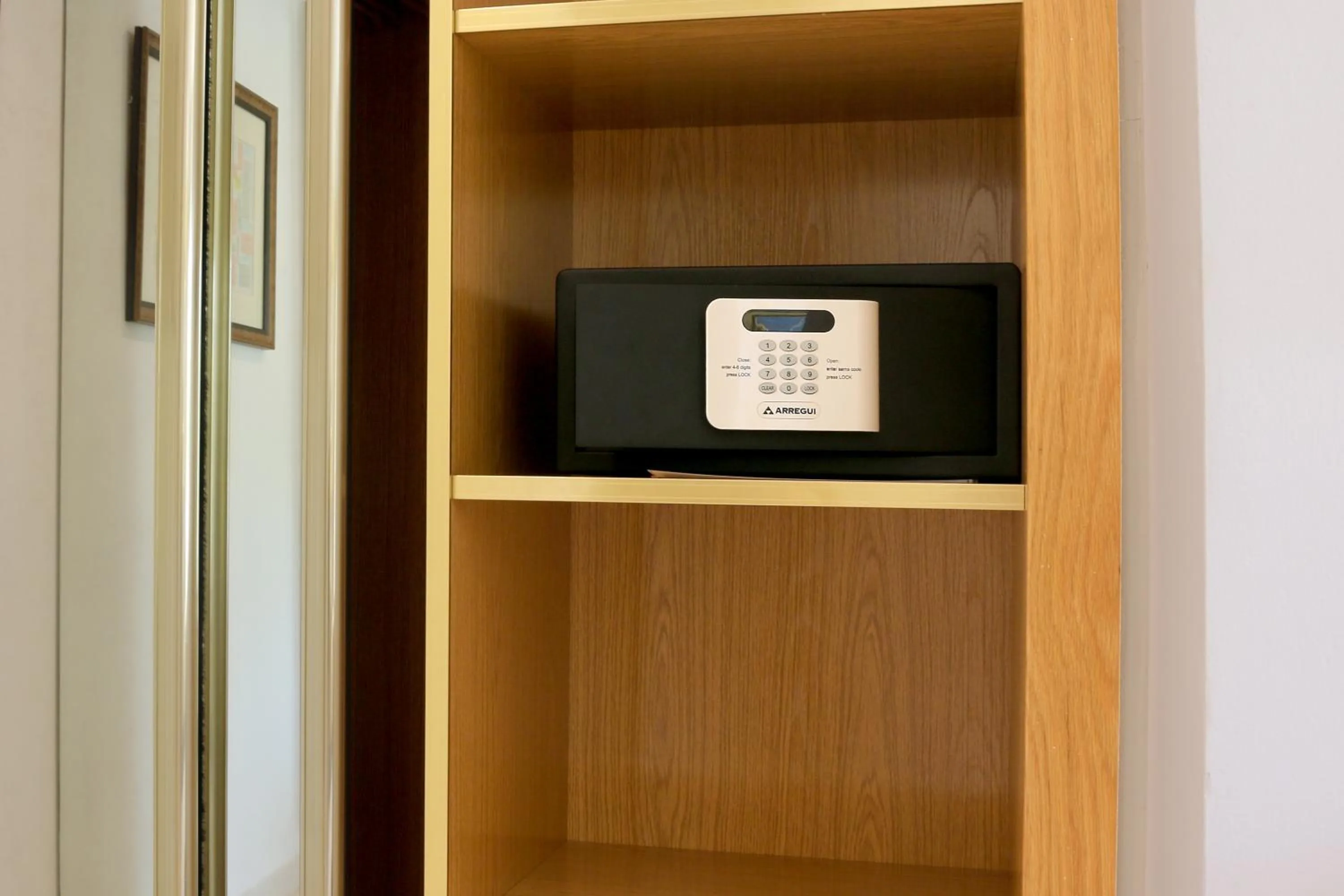 safe in Hotel Rocamarina - Adults Only