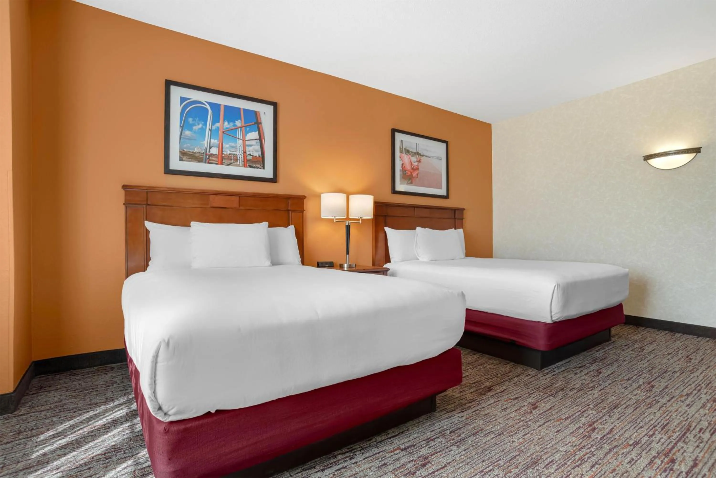 Bedroom, Bed in Drury Inn & Suites Baton Rouge