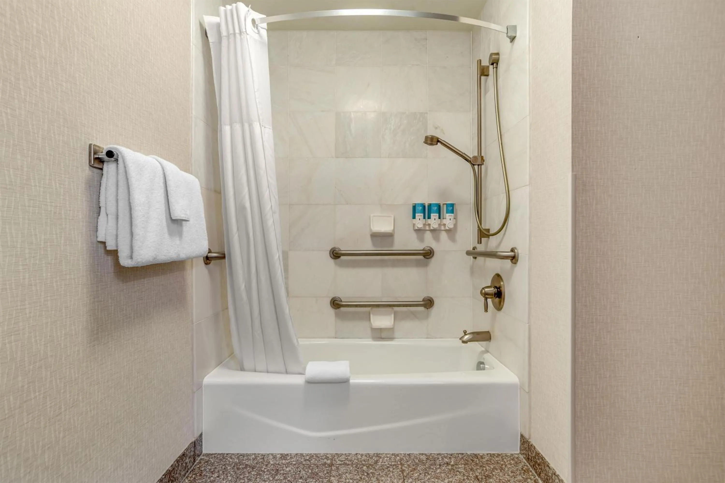 Bathroom in Drury Inn & Suites Baton Rouge