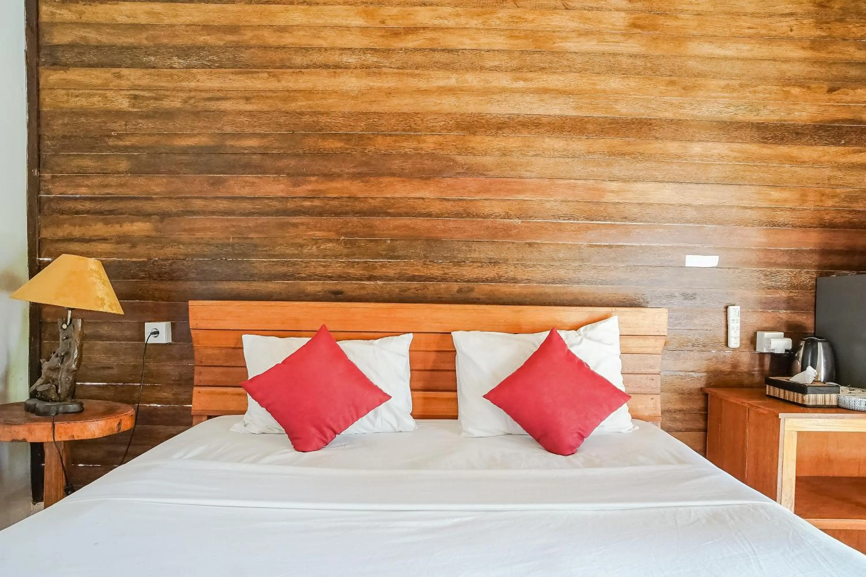 Bed in Penida Lapaya Bungalows Nusa Penida