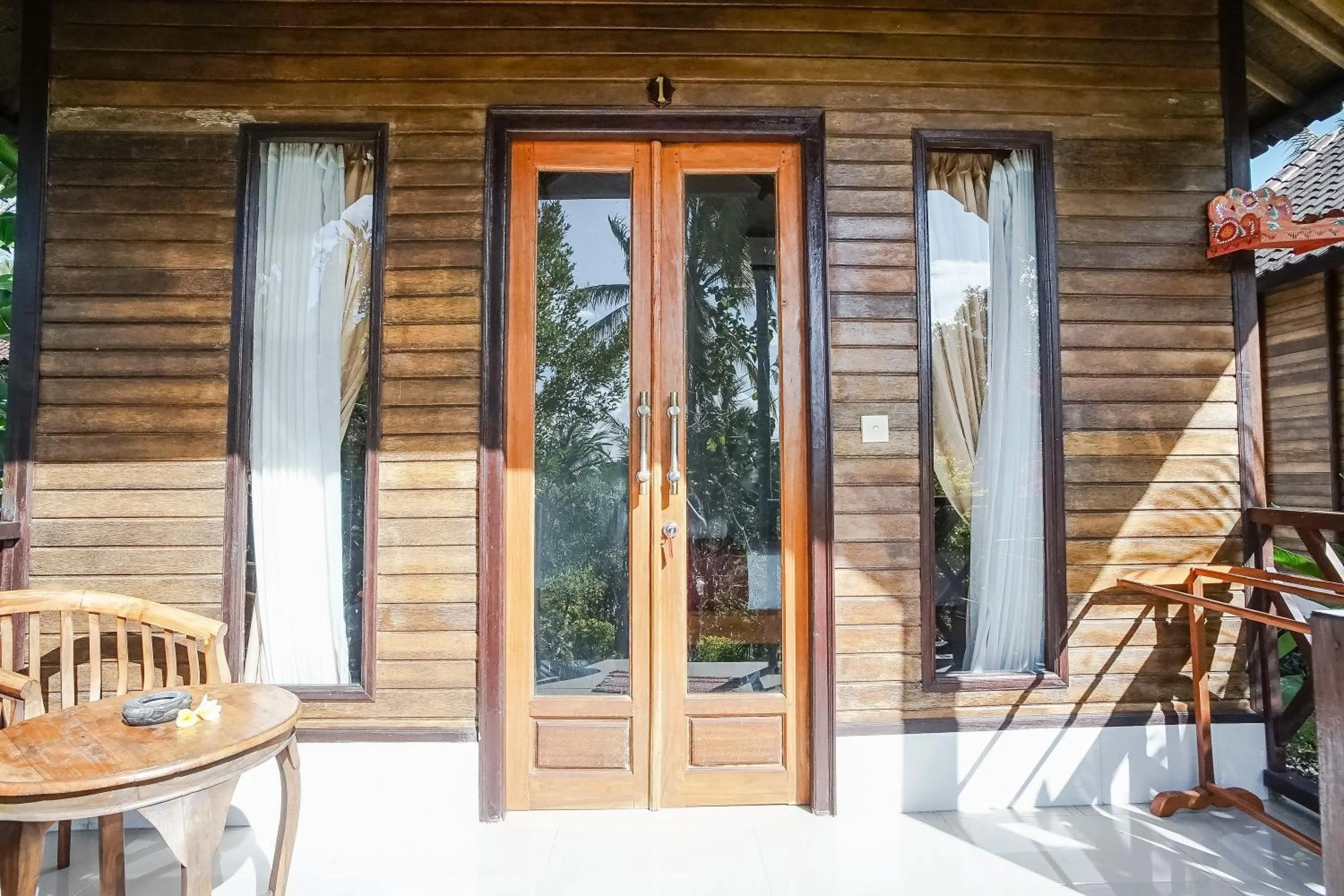 Property building in Penida Lapaya Bungalows Nusa Penida