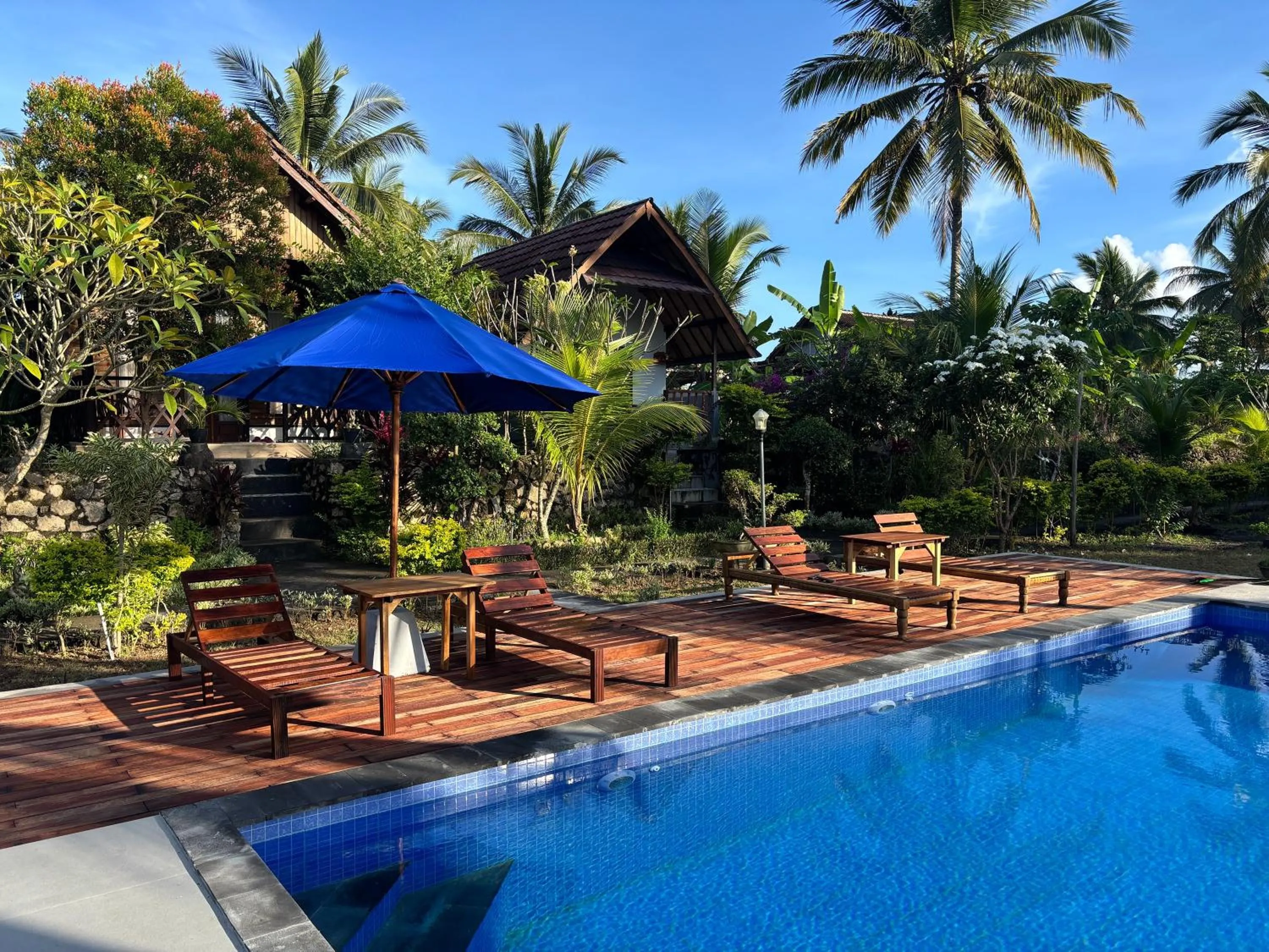 Swimming pool in Penida Lapaya Bungalows Nusa Penida