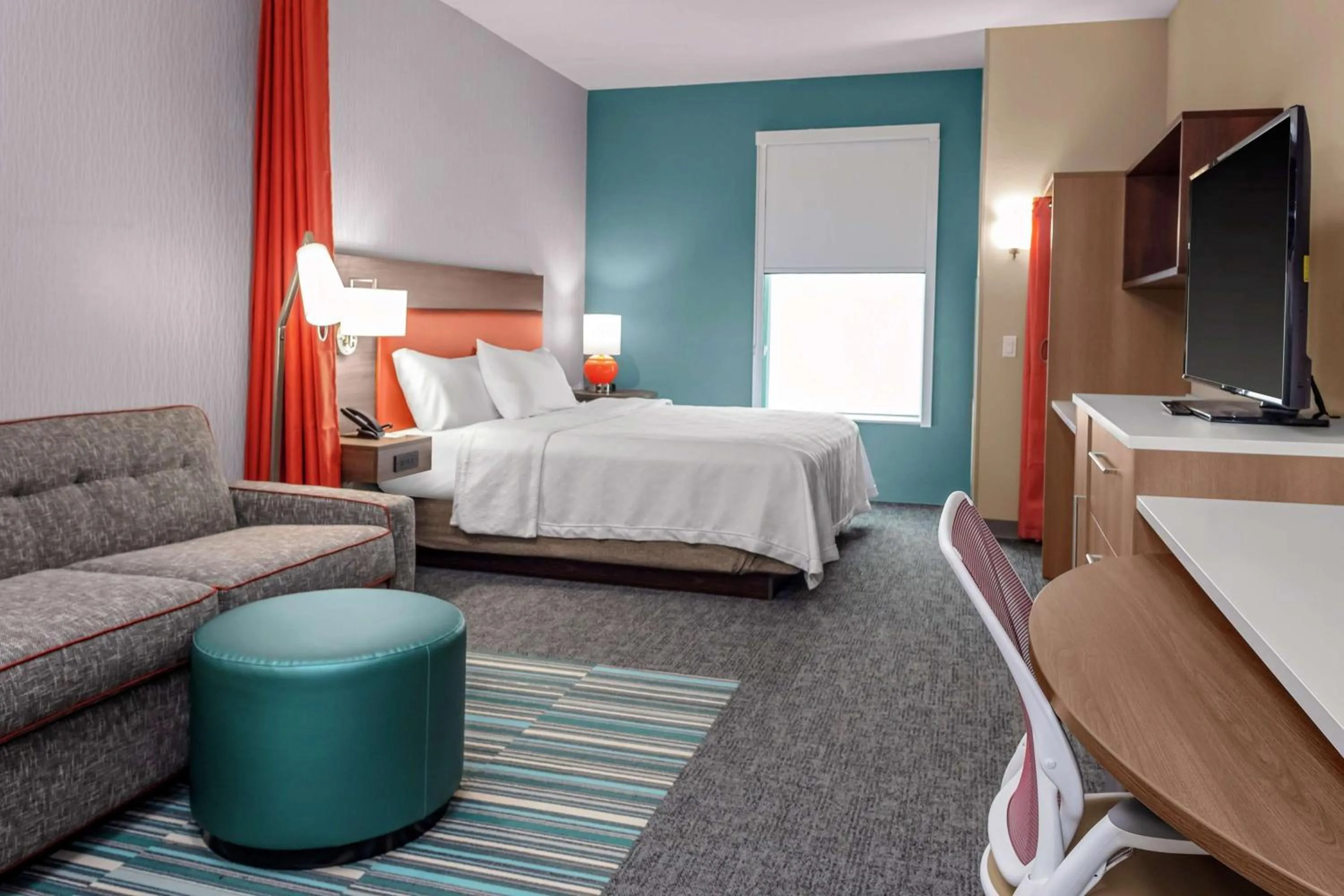 Bed in Home2 Suites By Hilton Salisbury