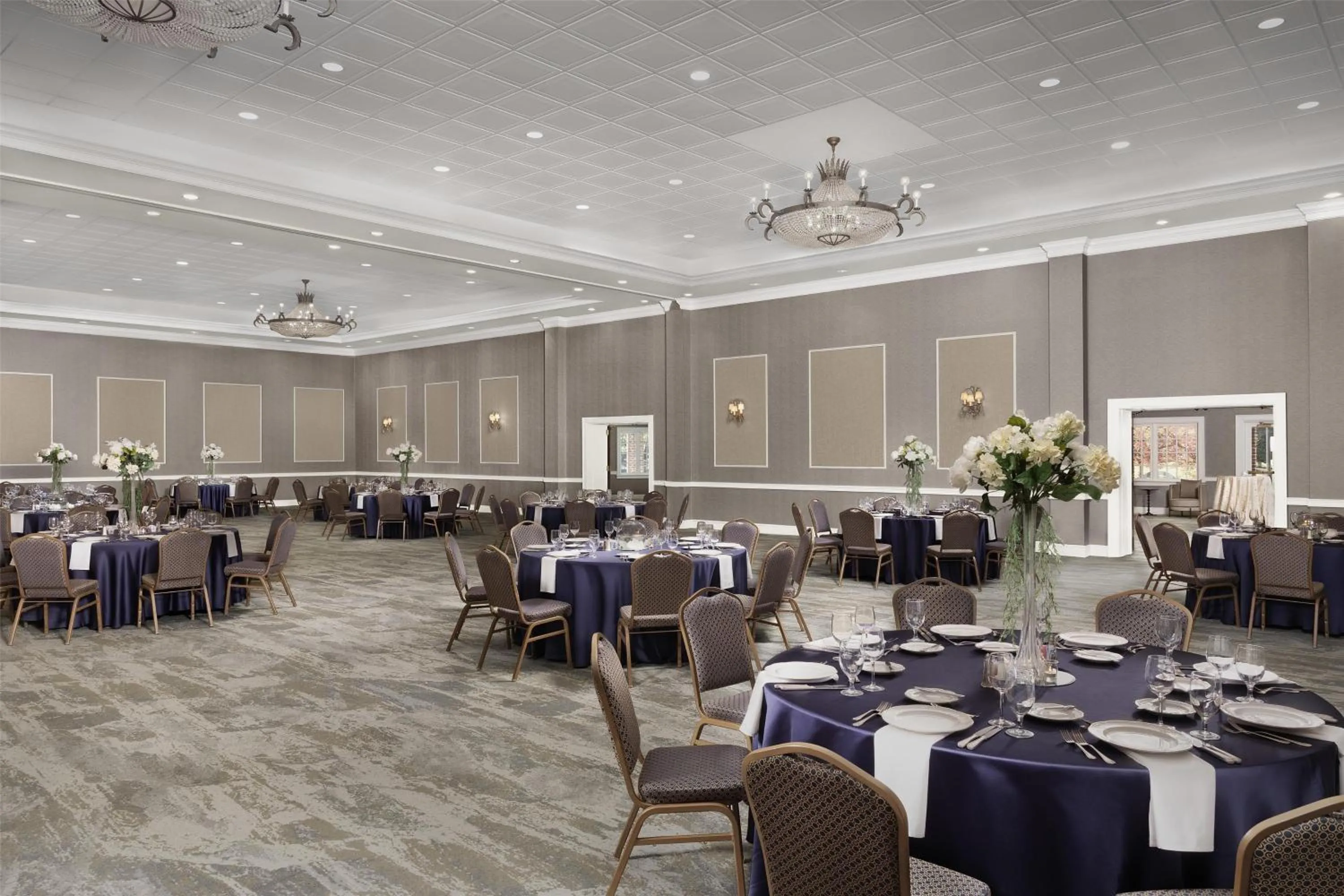 Meeting/conference room in Virginia Crossings Hotel, Tapestry Collection by Hilton