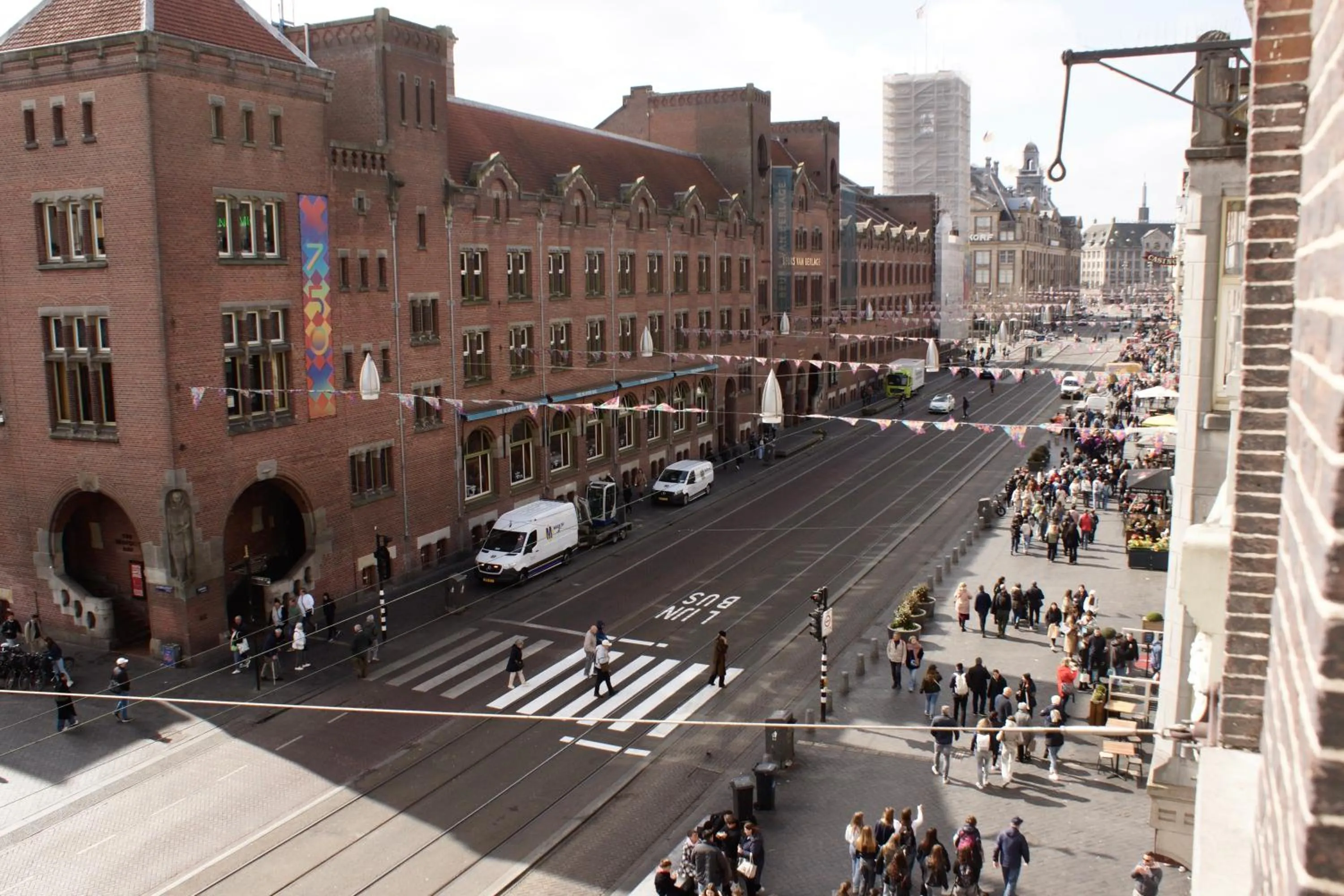 Street view in Hotel van Gelder