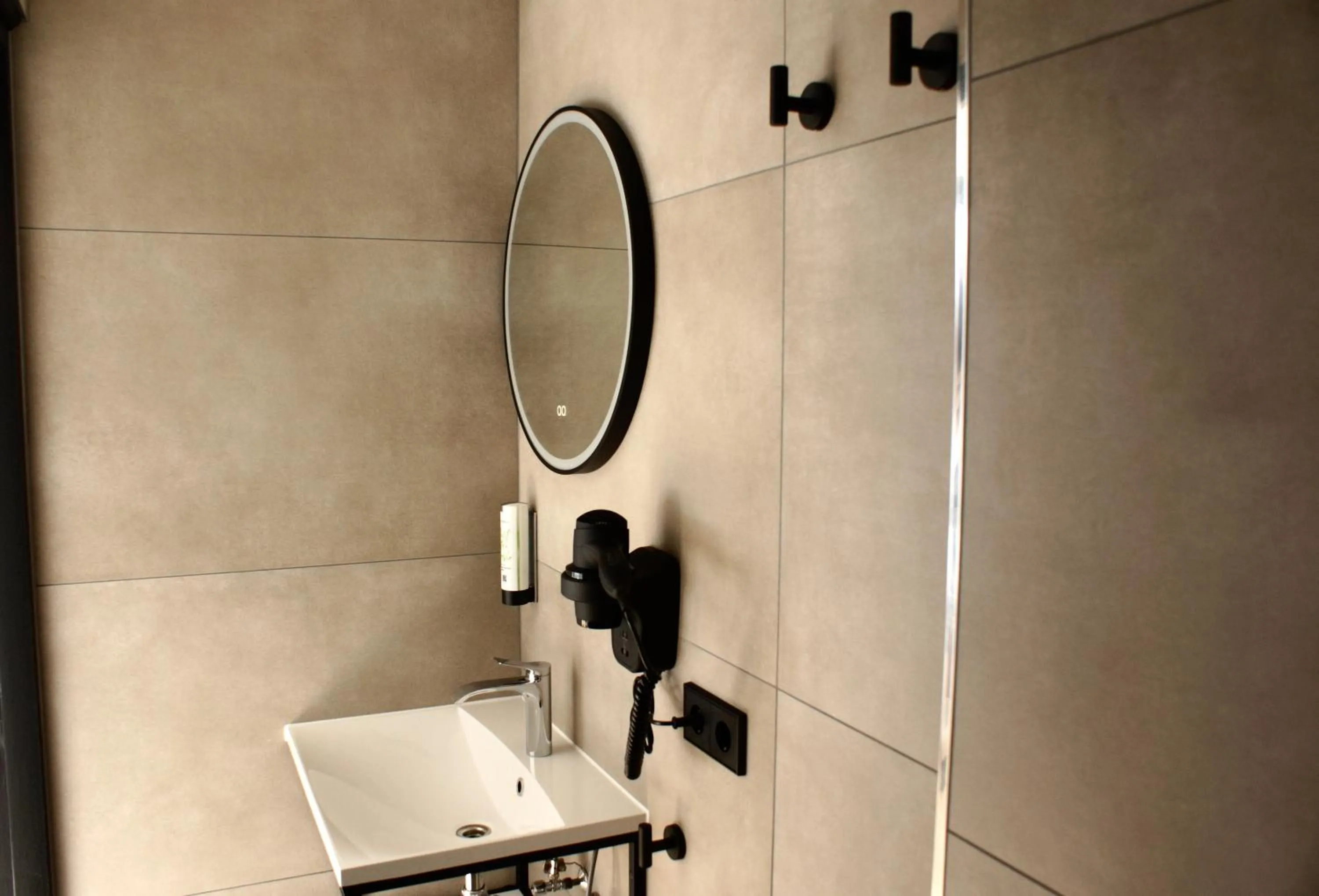 Bathroom in Hotel van Gelder