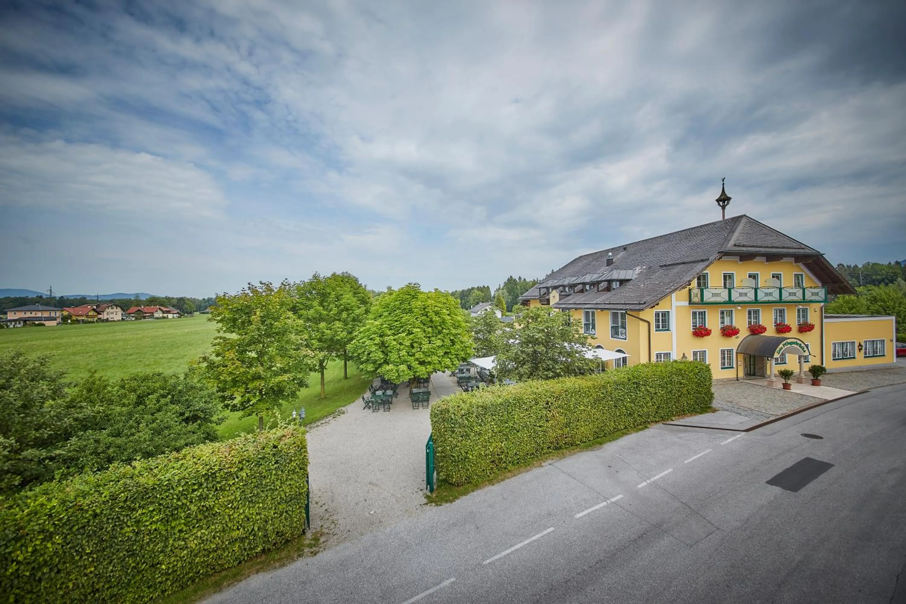 Property building in Hotel Die Pflegerbrücke