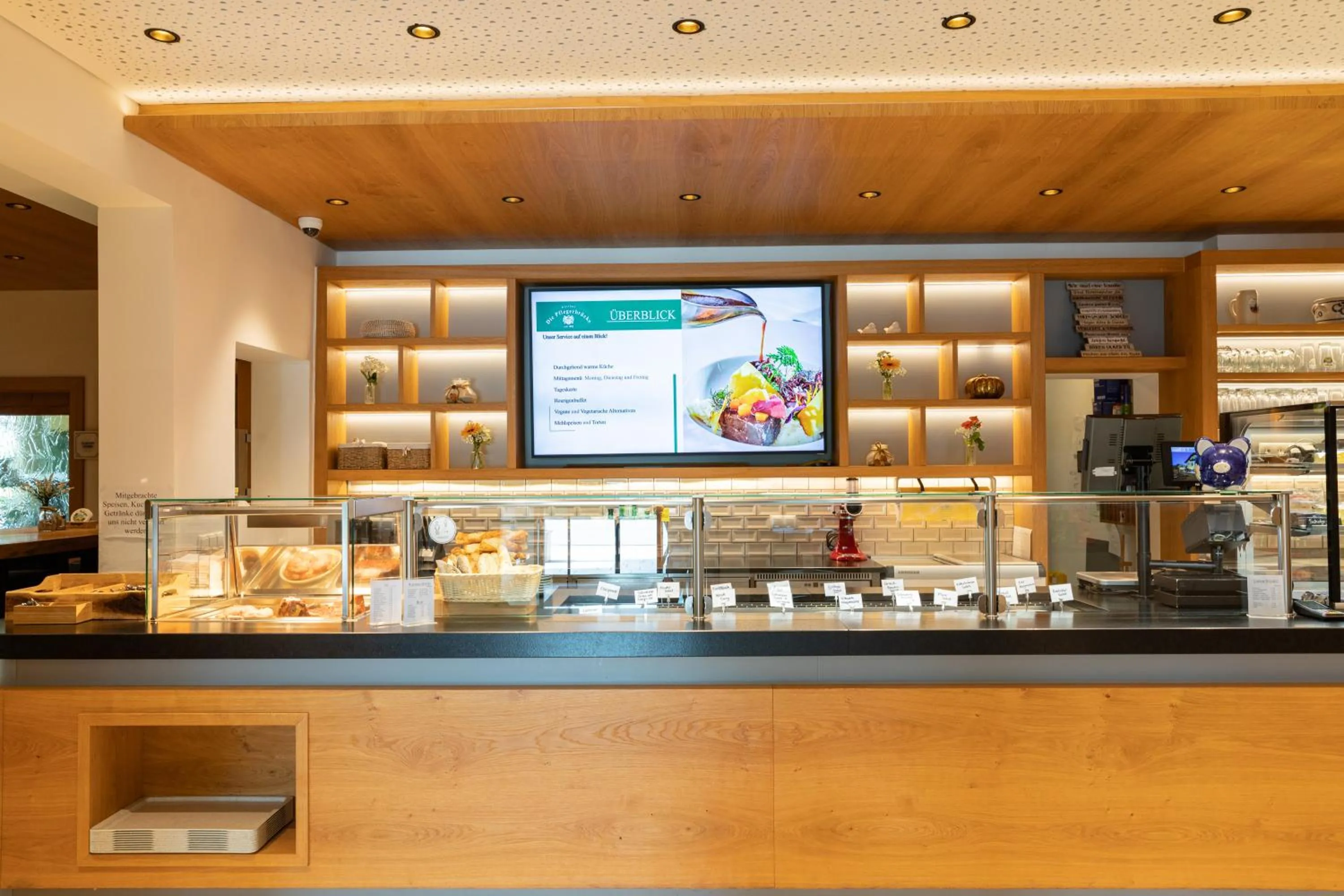 Food and drinks in Hotel Die Pflegerbrücke